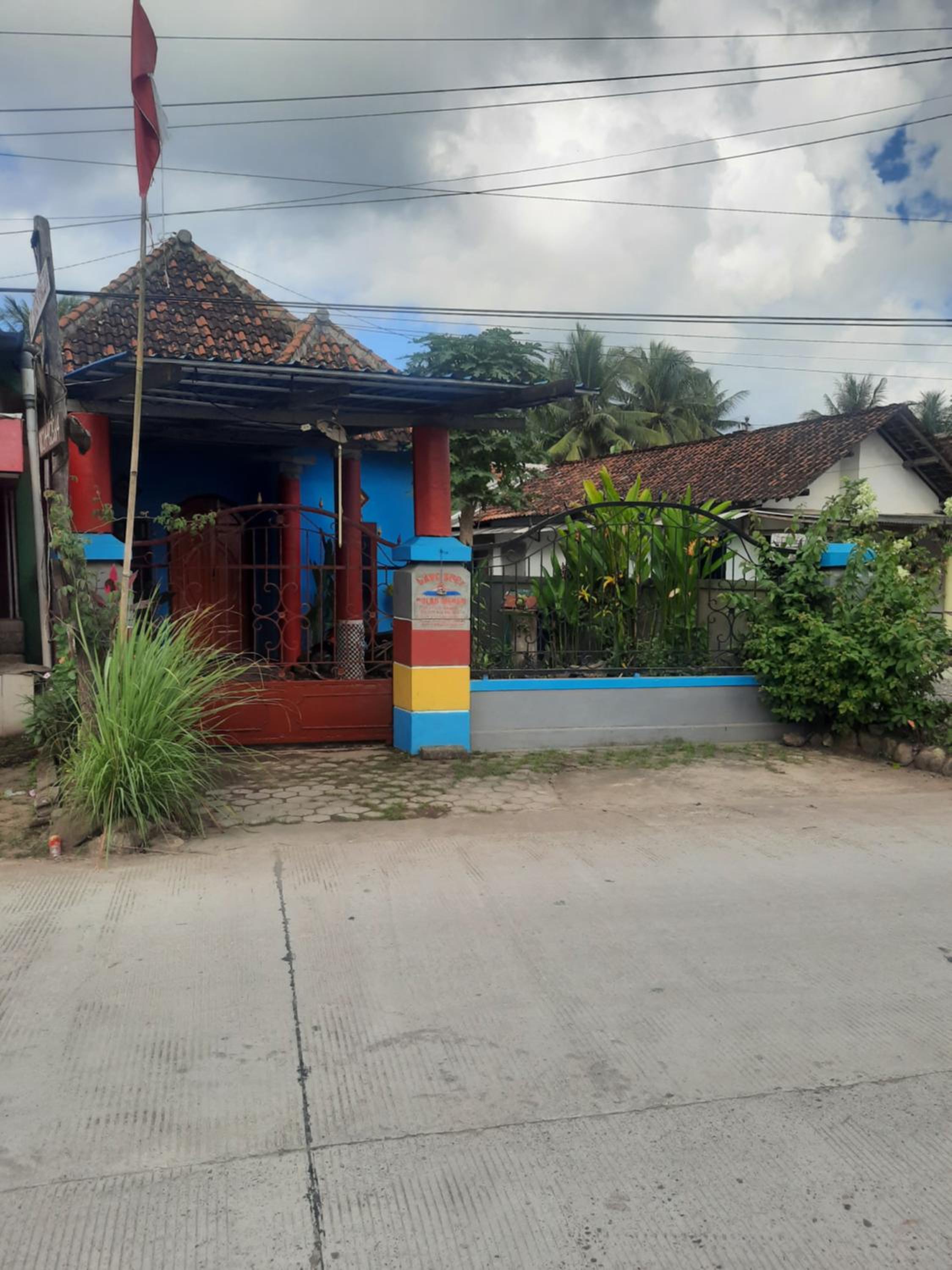 Red Beach Homestay