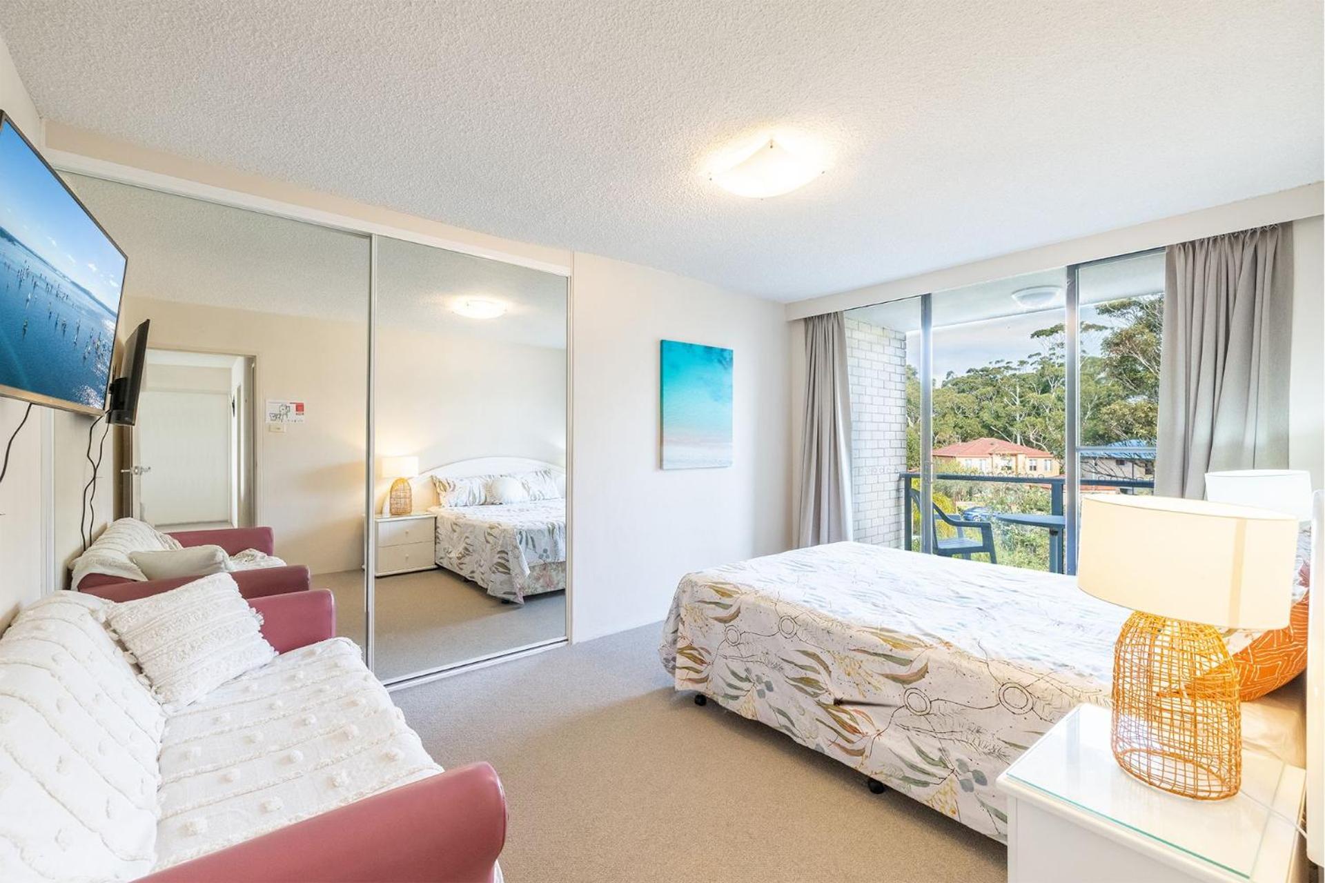 Ocean Shores, 7 27 Weatherly Cl - waterfront with fabulous views and WiFi