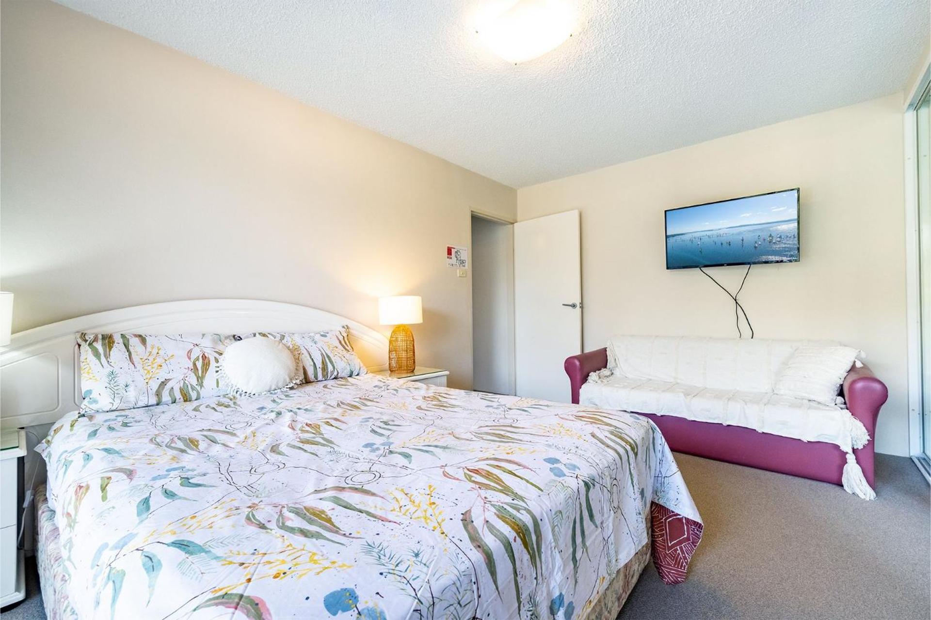 Ocean Shores, 7 27 Weatherly Cl - waterfront with fabulous views and WiFi