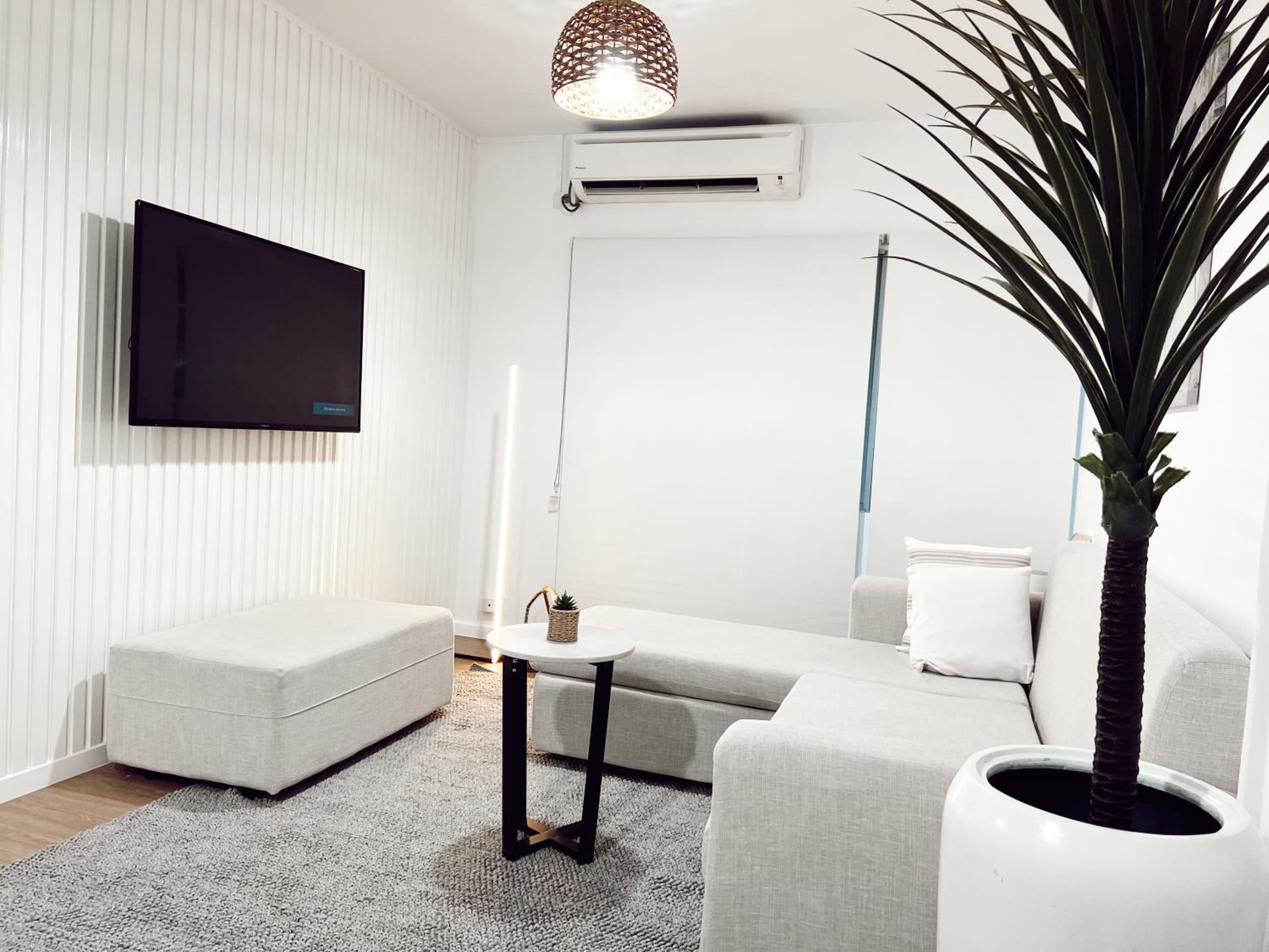 Gladstone Gem 3 - Suva CBD 2 Bedroom Apartment - view 2
