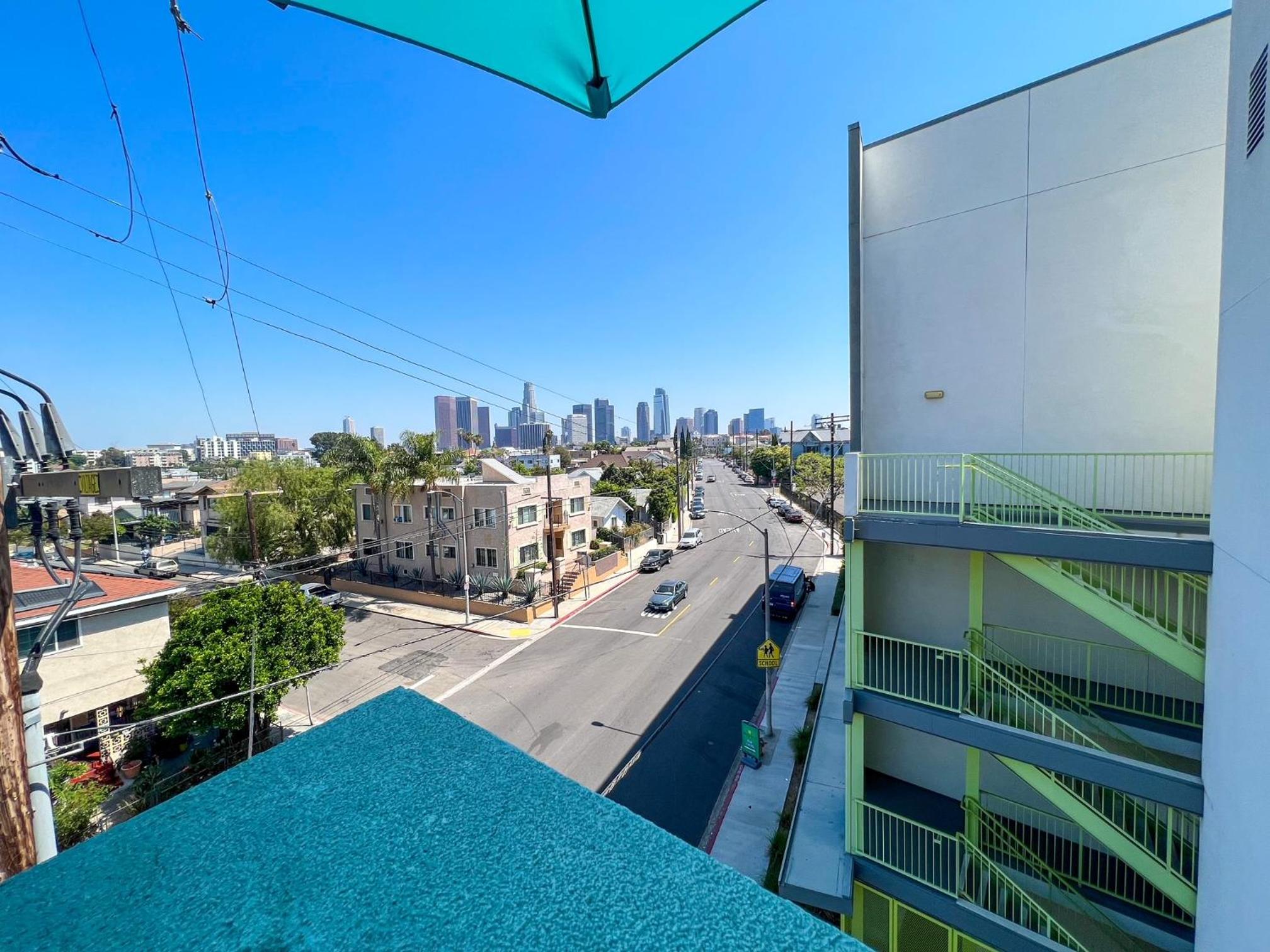 LUXURY LA PENTHOUSE PRIME LOCATION Min from HOLLYWOOD and DOWNTOWN