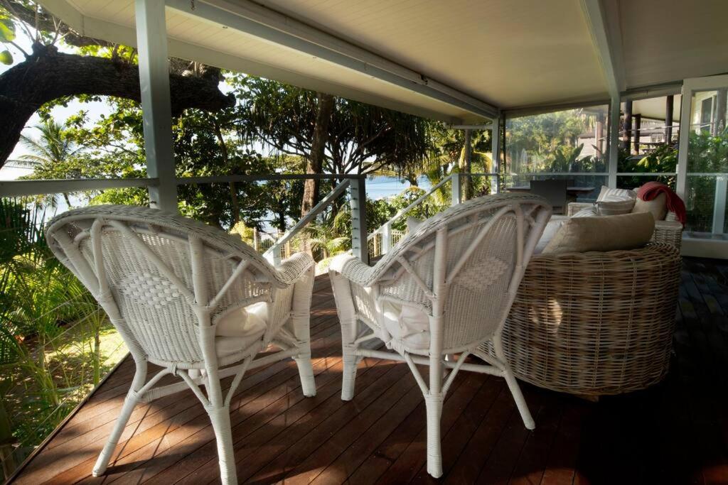 Seasons - Beachfront- Amazing views