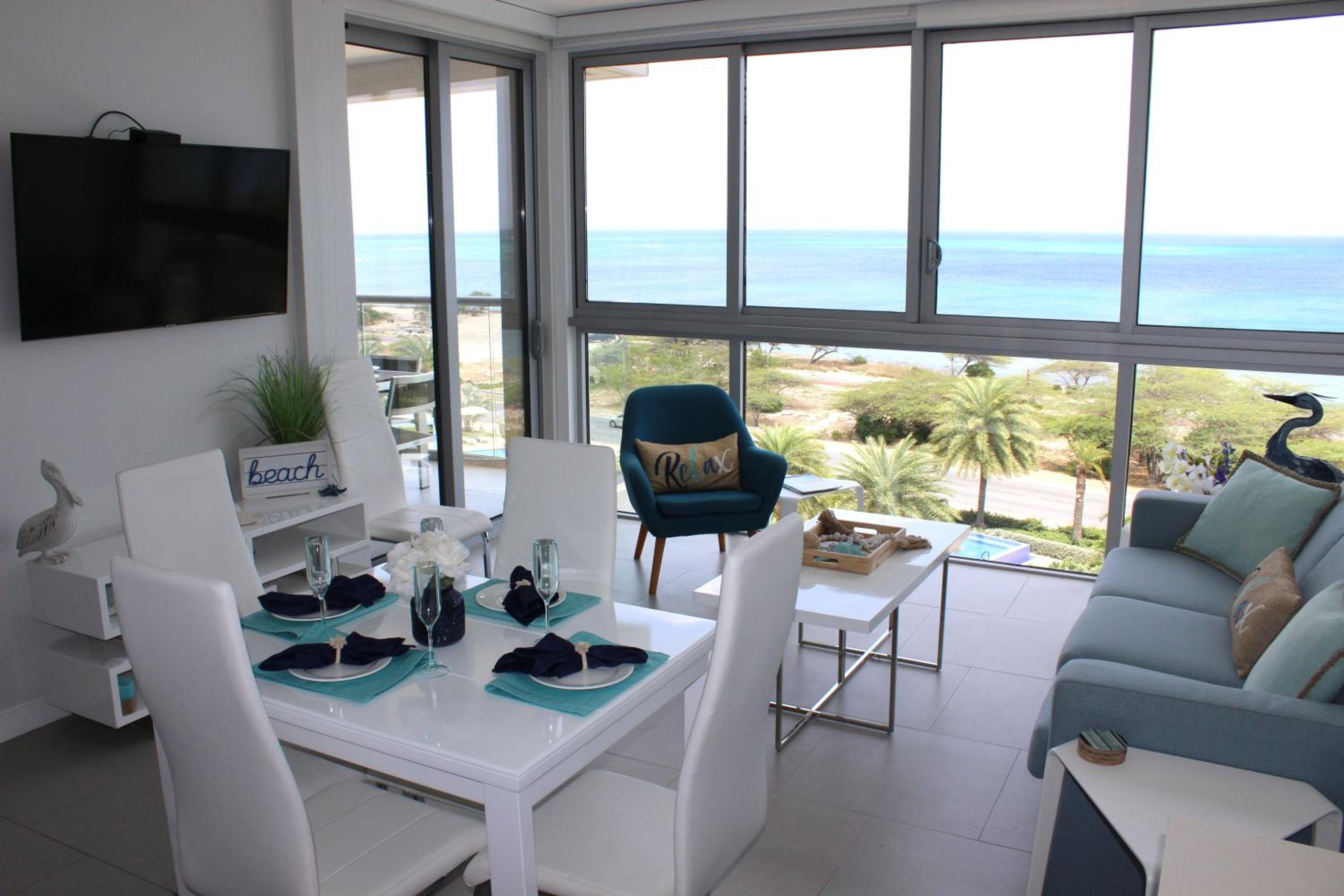 Azure 515 Aruba Vacation Sunset Breeze