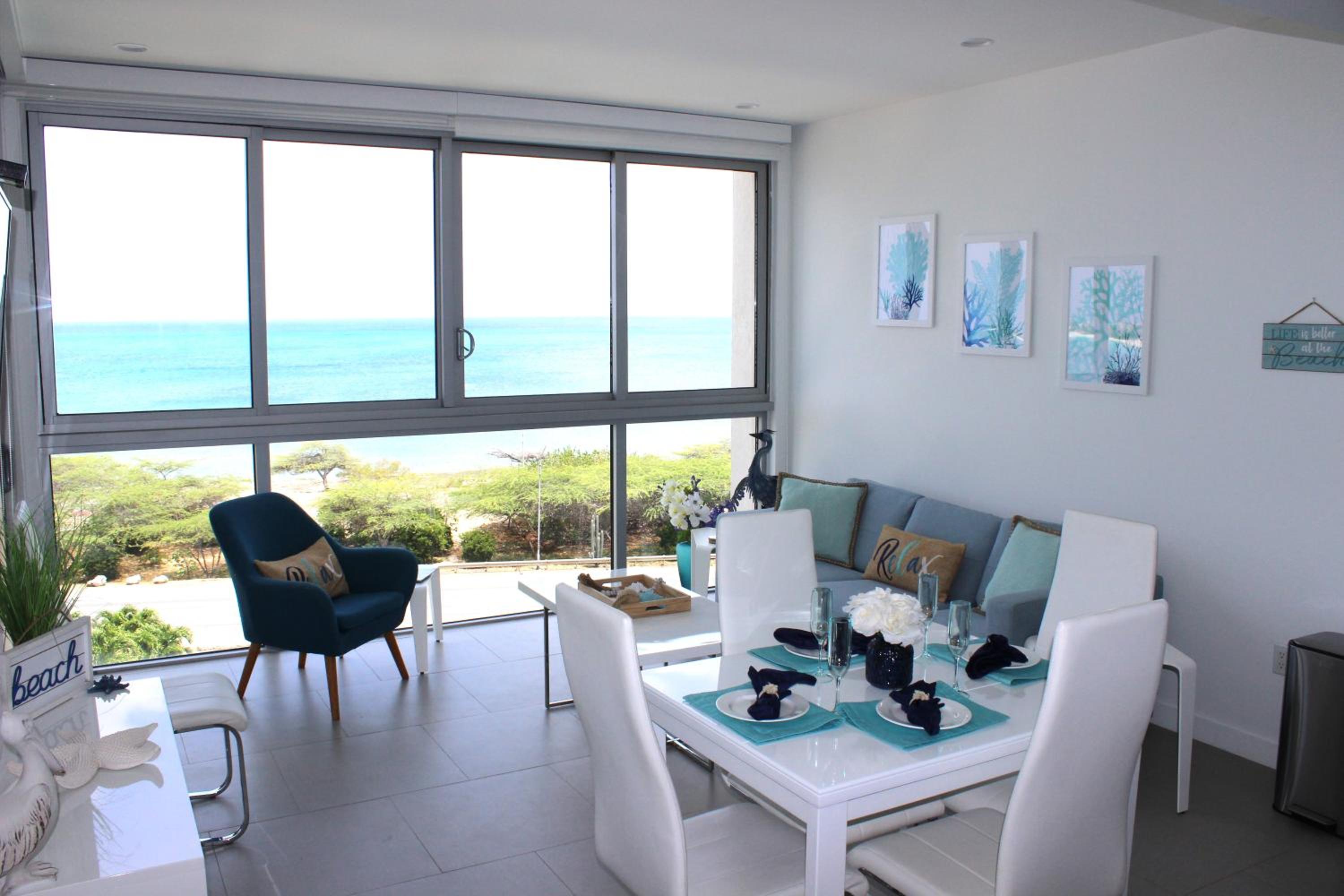 Azure 515 Aruba Vacation Sunset Breeze