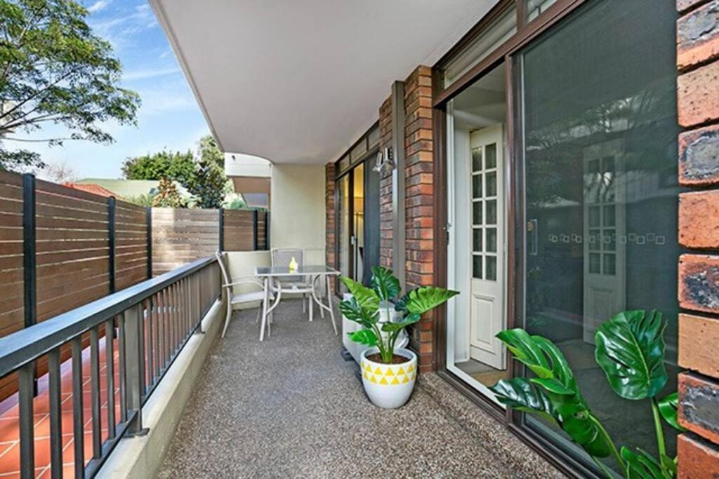 CN016-Modern Crows Nest Apartment, Easy CBD Access