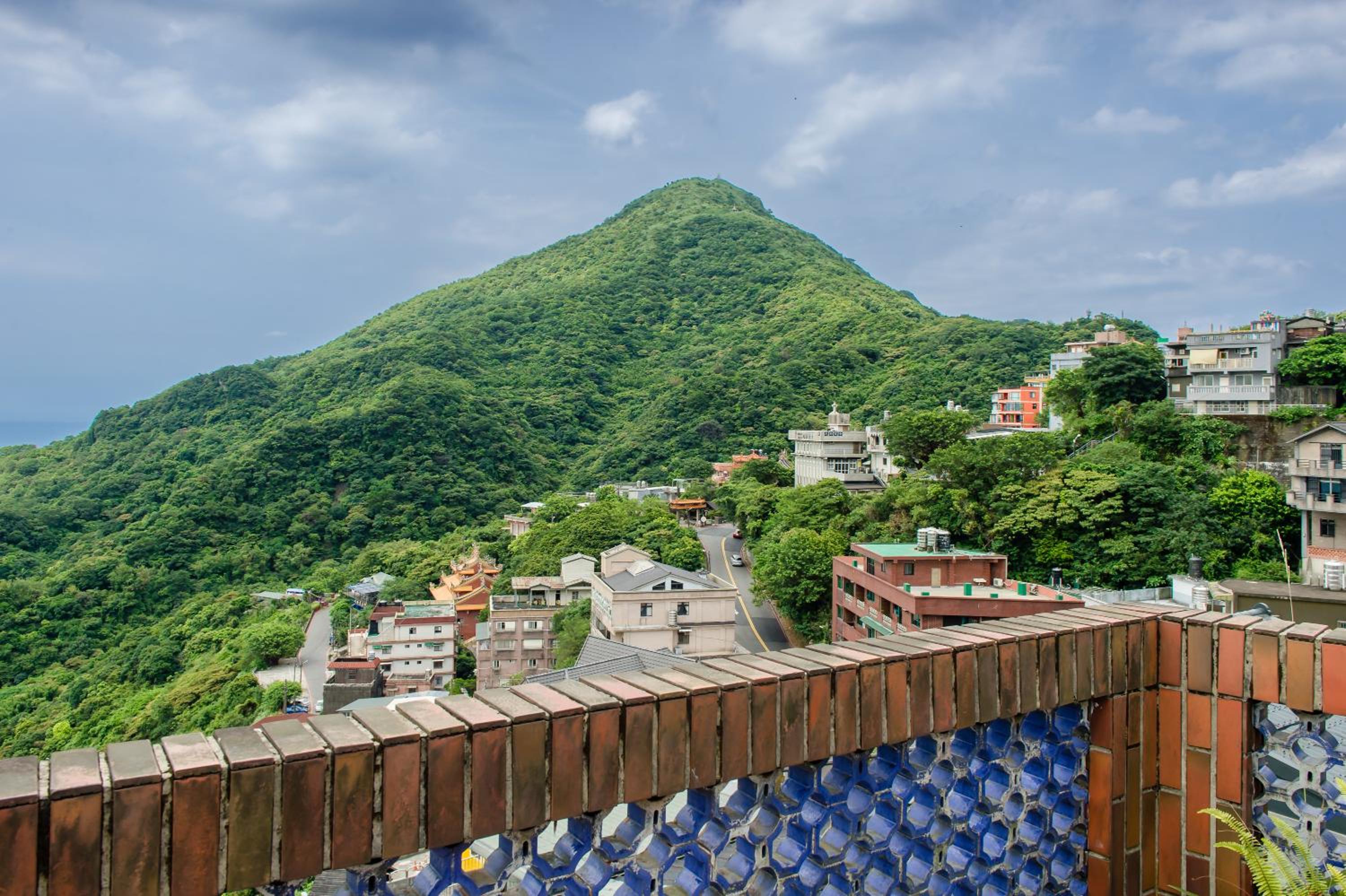 Ju jiu House