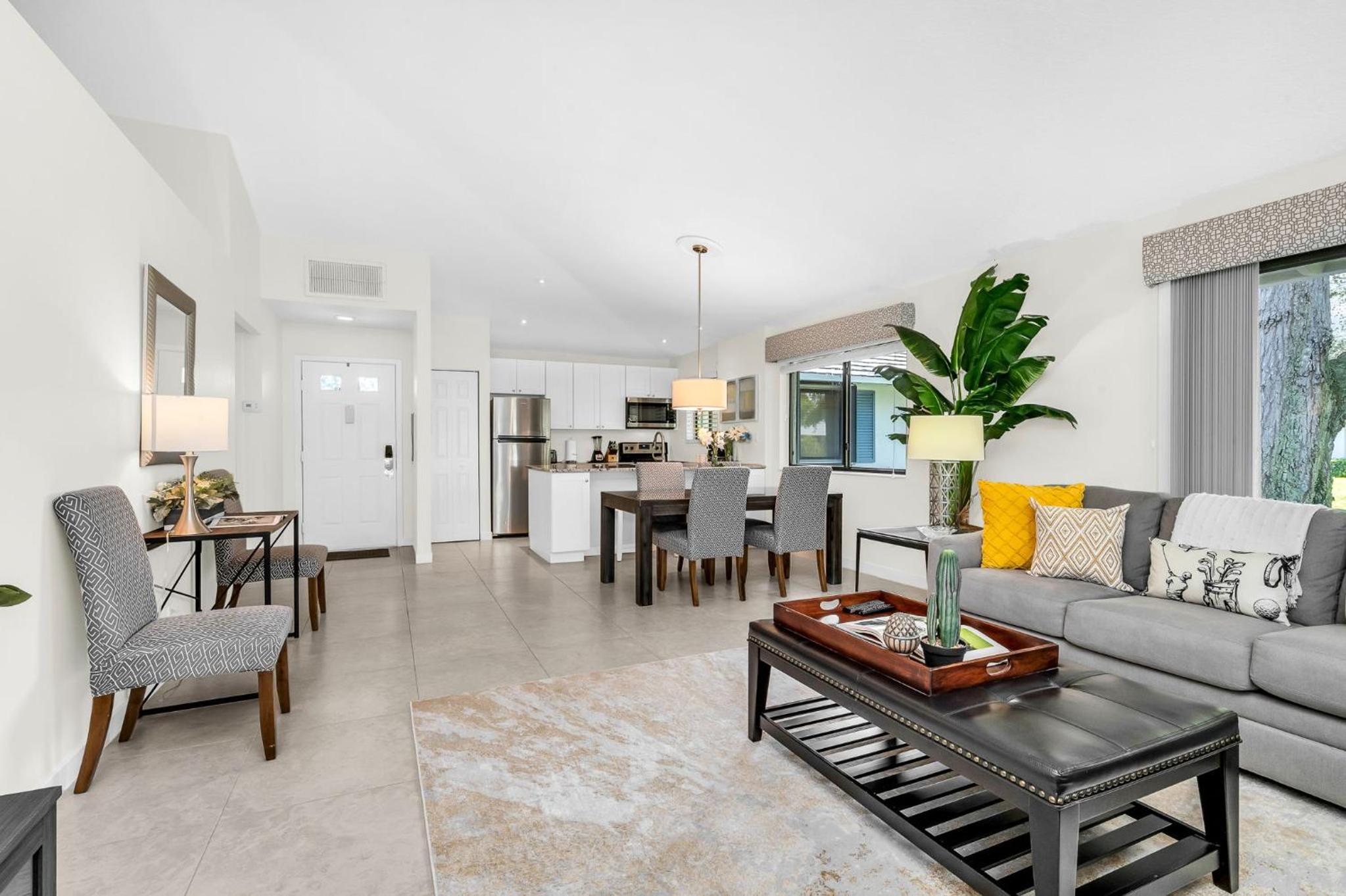 Luxurious Golf Retreat Villa in PGA National!