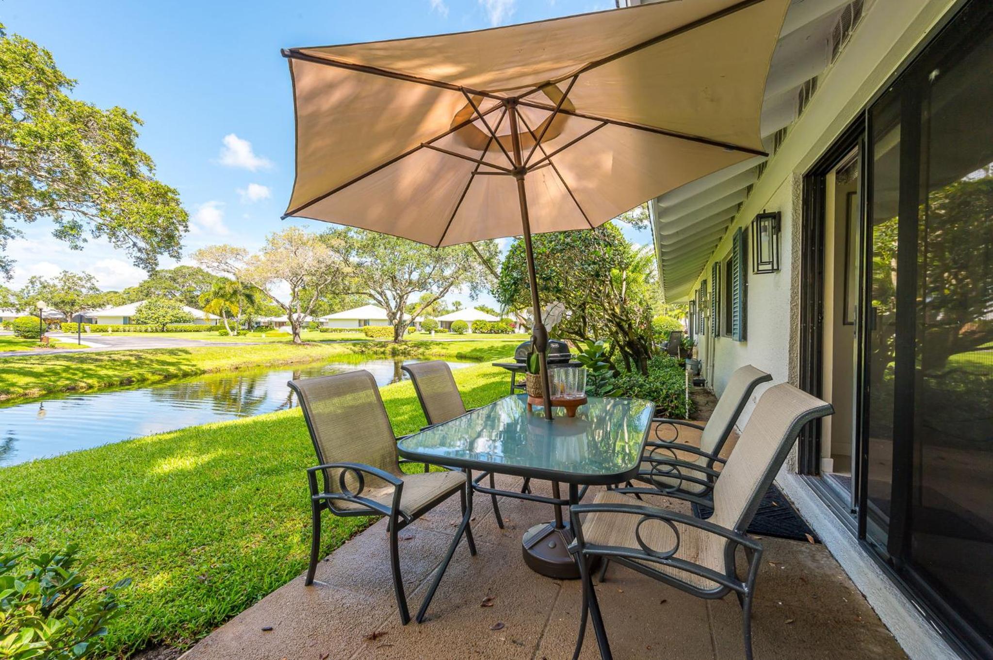 Luxurious Golf Retreat Villa in PGA National!