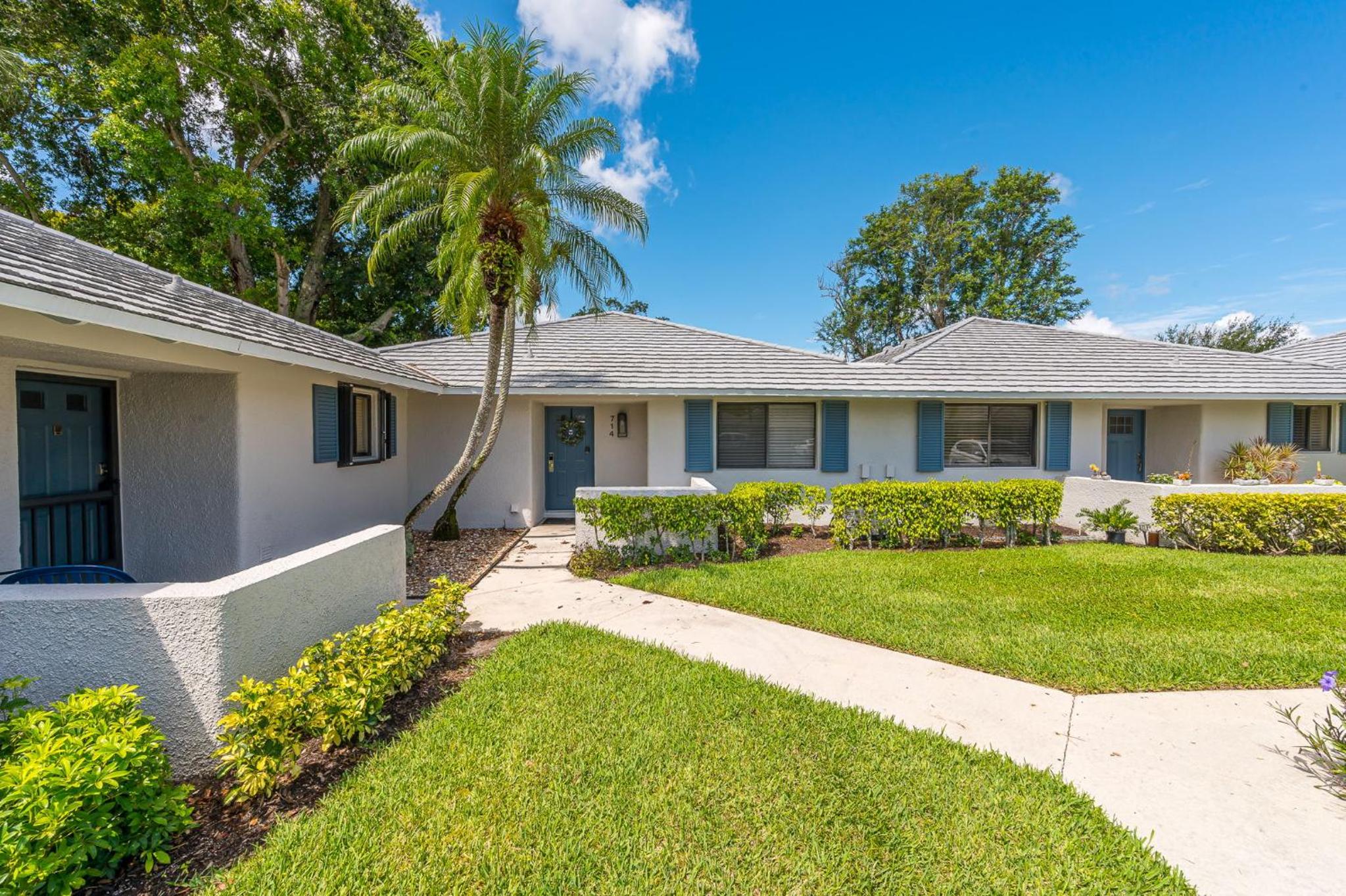 Luxurious Golf Retreat Villa in PGA National!
