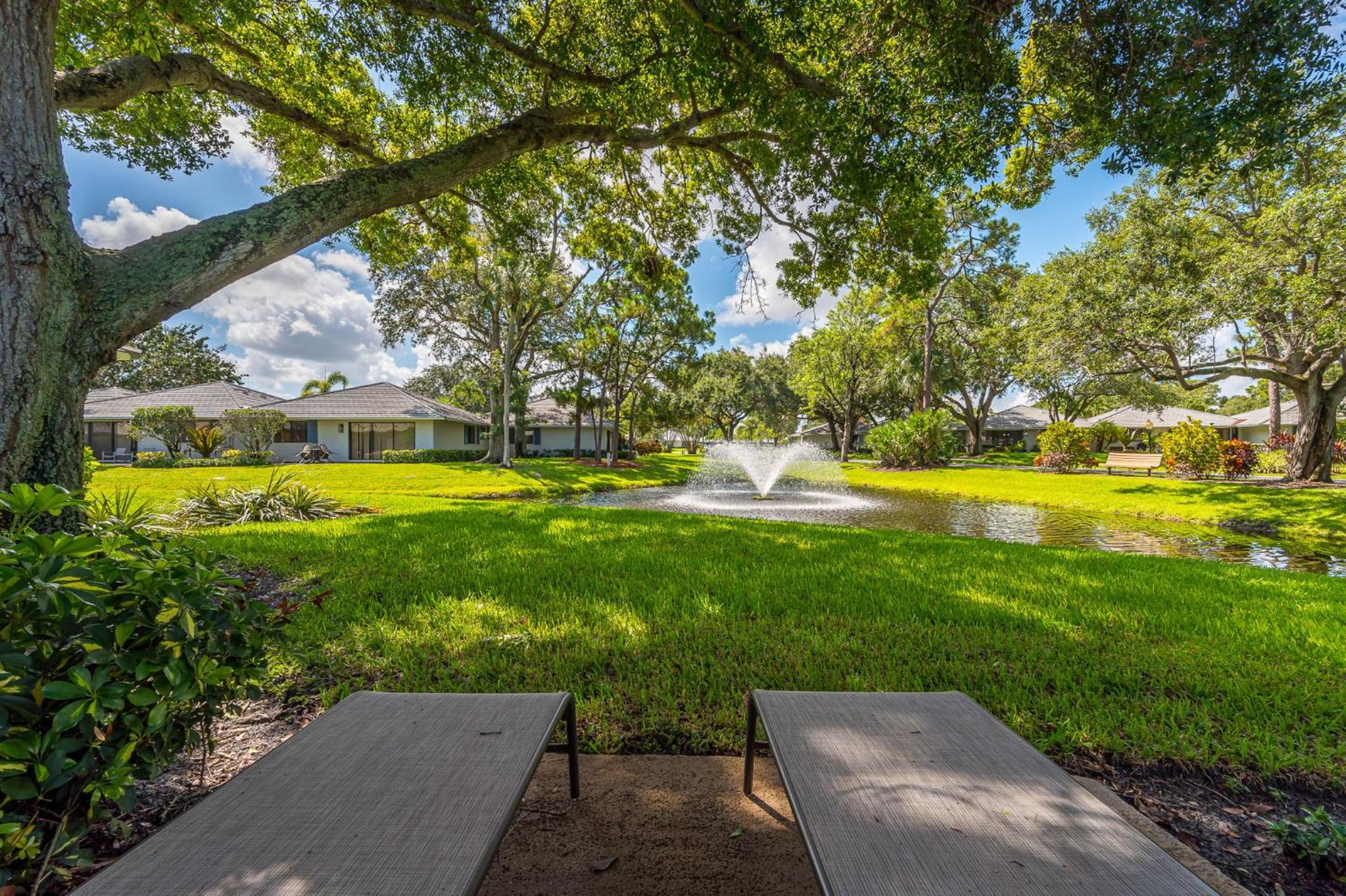 Luxurious Golf Retreat Villa in PGA National!