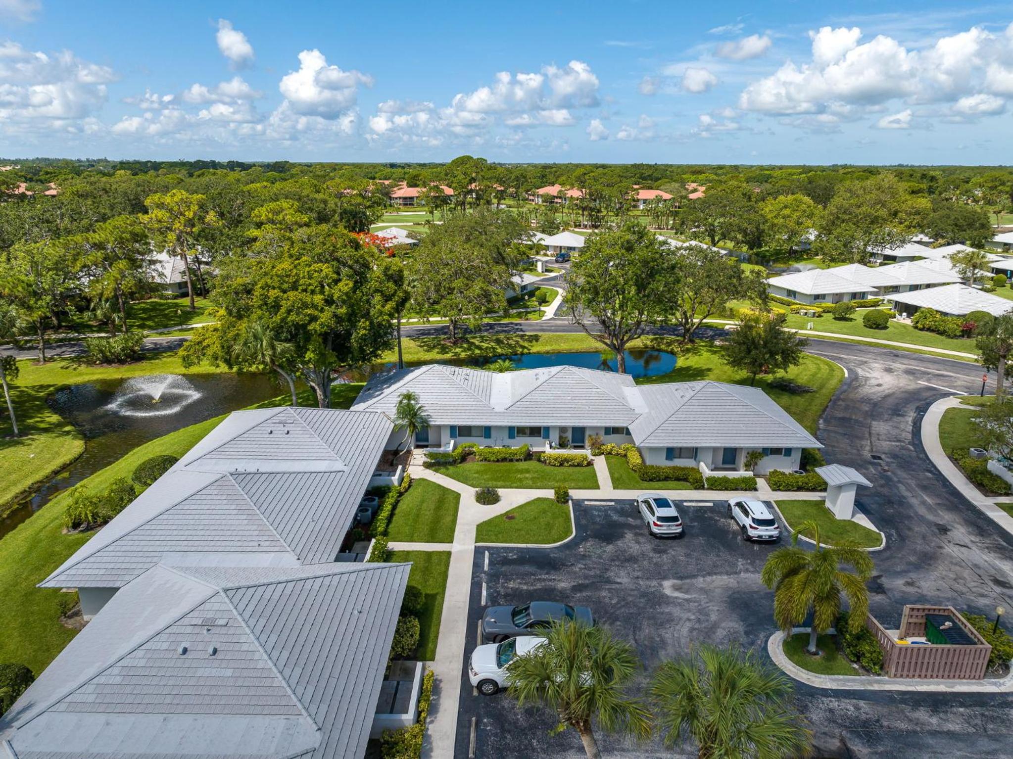 Luxurious Golf Retreat Villa in PGA National!