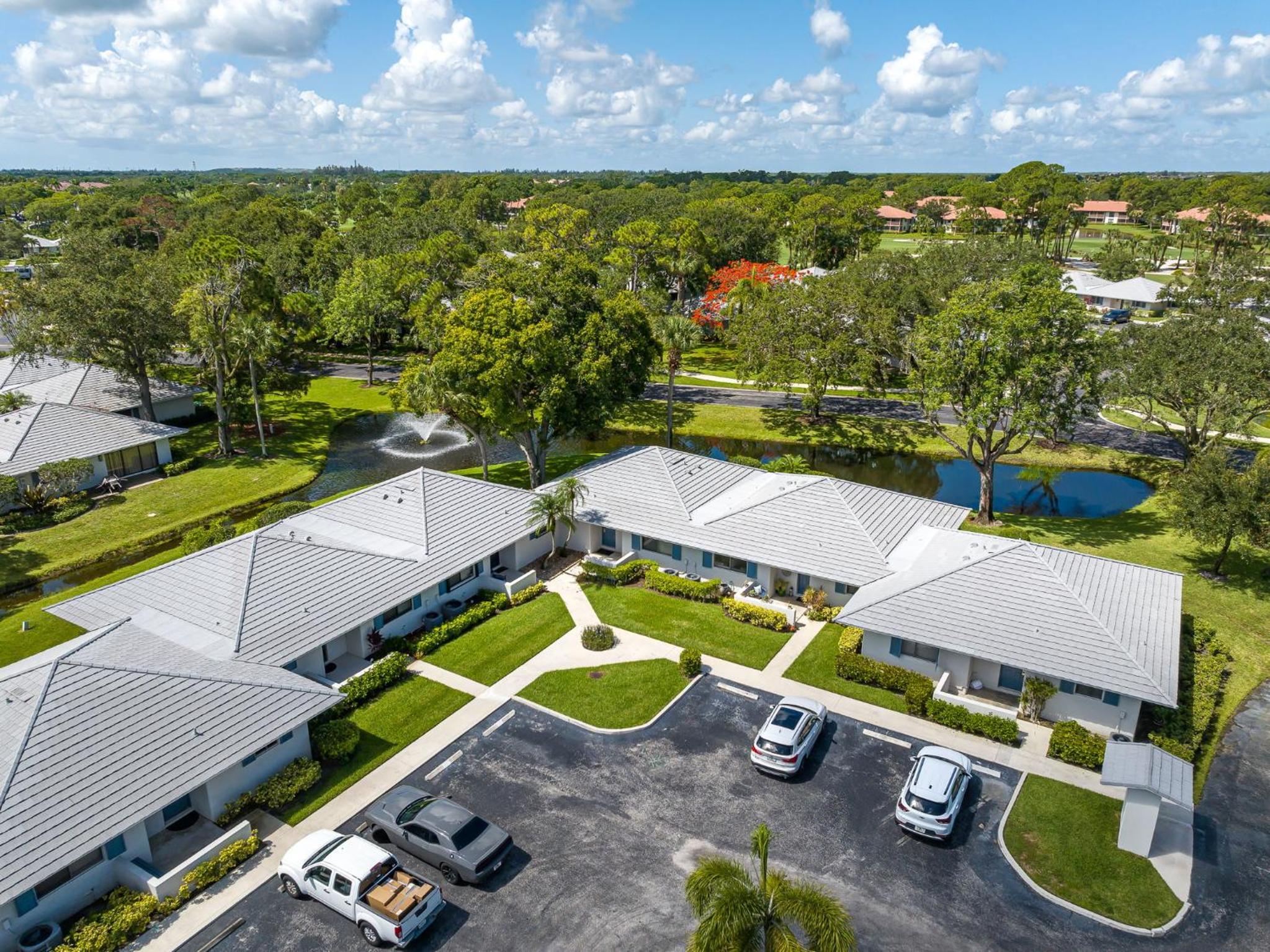 Luxurious Golf Retreat Villa in PGA National!