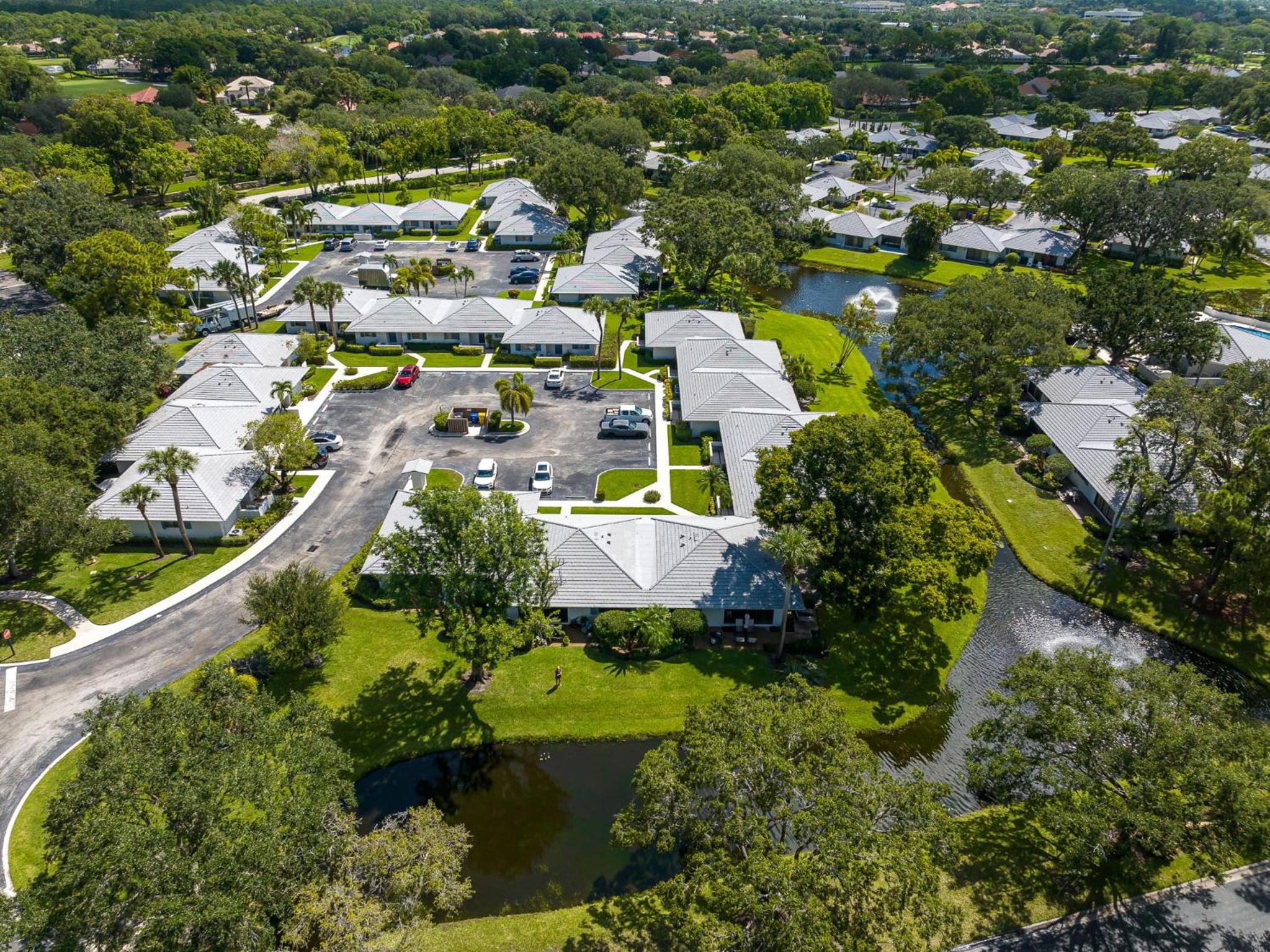 Luxurious Golf Retreat Villa in PGA National!