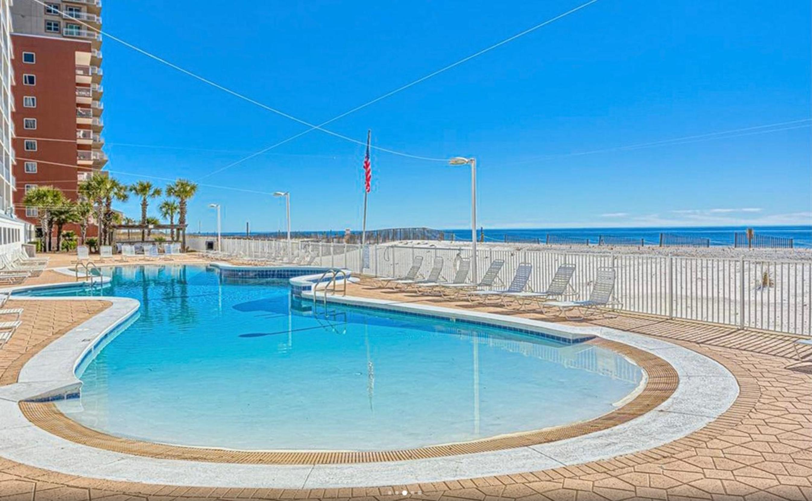 Ocean House 1806