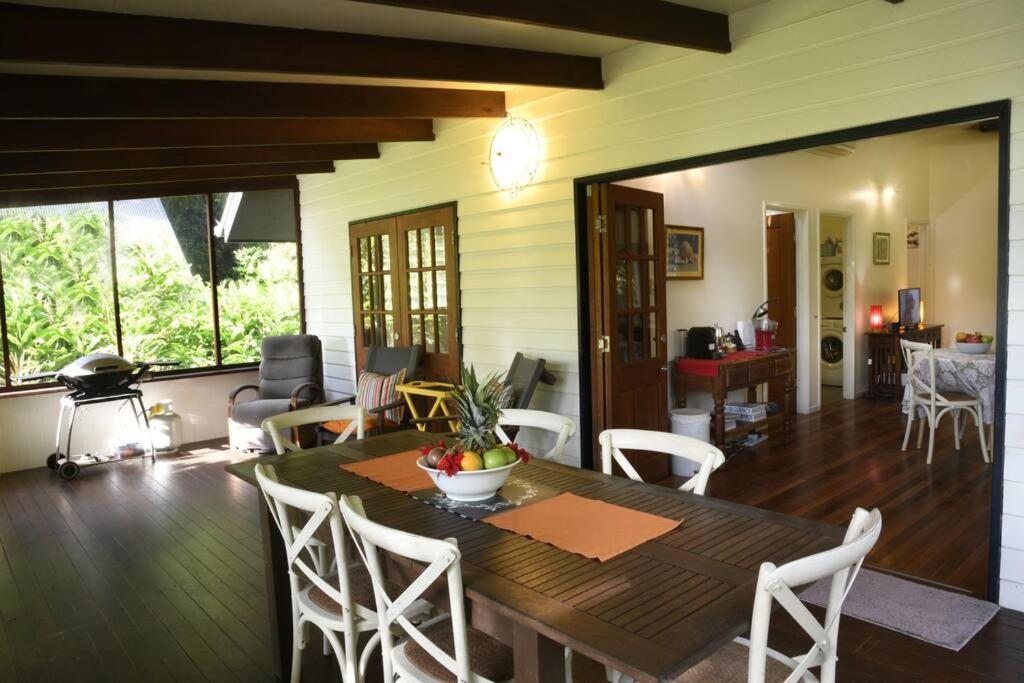 Lillypads Yellow Cottage - Rainforest Getaway