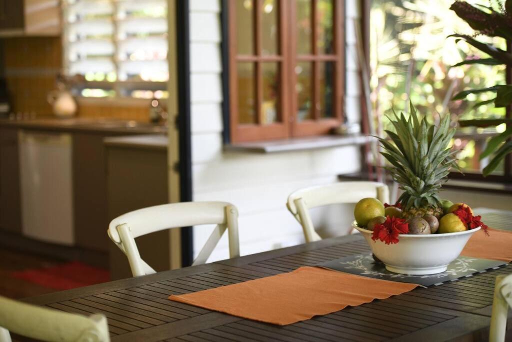 Lillypads Yellow Cottage - Rainforest Getaway