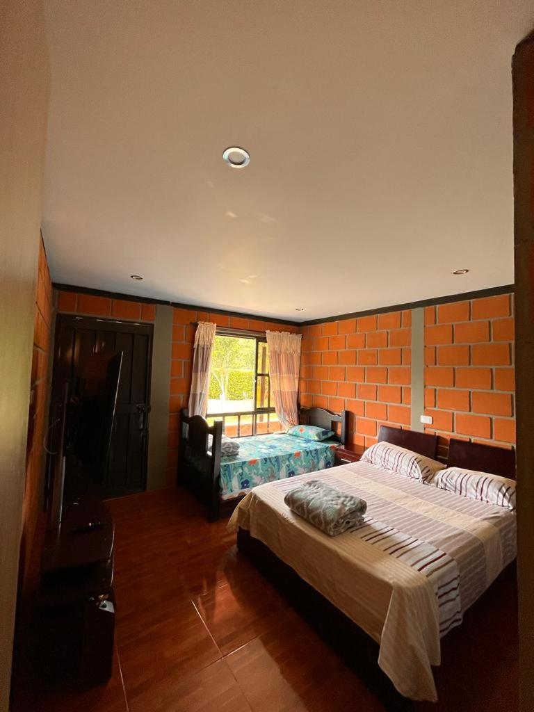 Tranquilo Chalet con Piscina en el Quindio