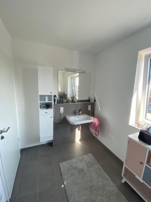 Wunderbare Ferienwohnung OG mit Nähe zum Badesee 1