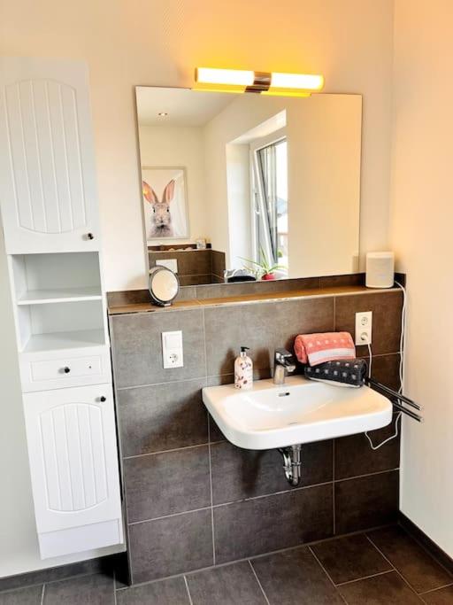 Wunderbare Ferienwohnung OG mit Nähe zum Badesee 1