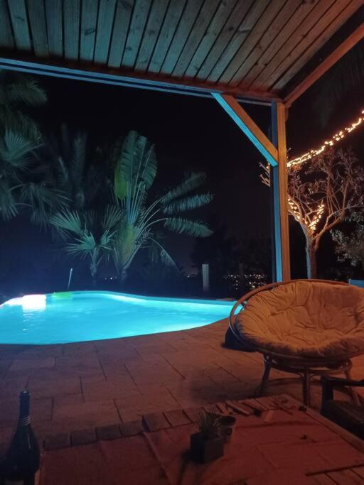 Villa avec piscine vue sur océan