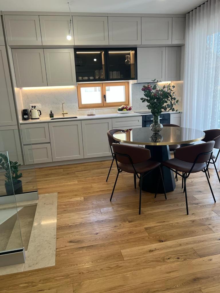 Marais Apartment