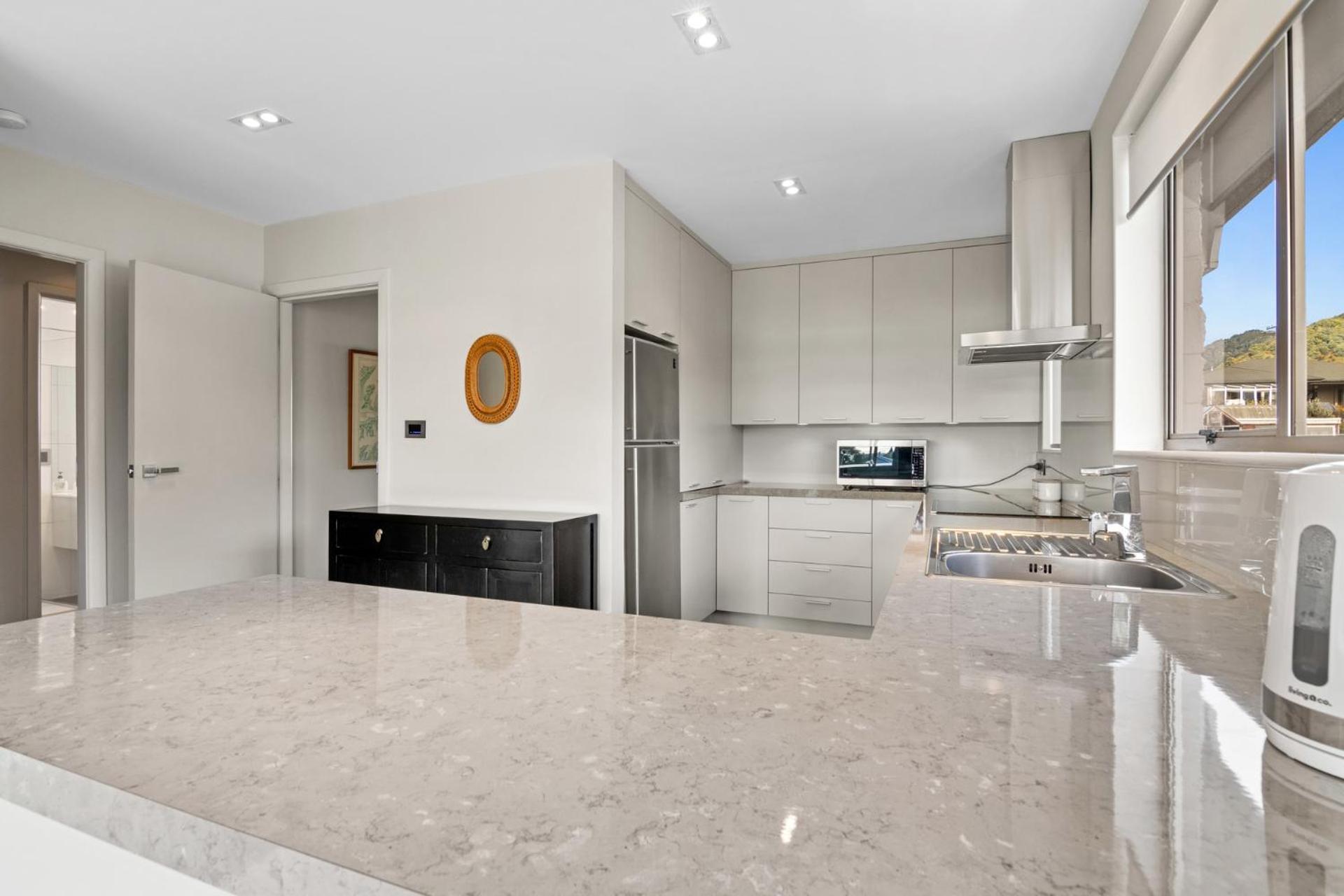 Seaside Sounds - Picton Upstairs Unit view 5