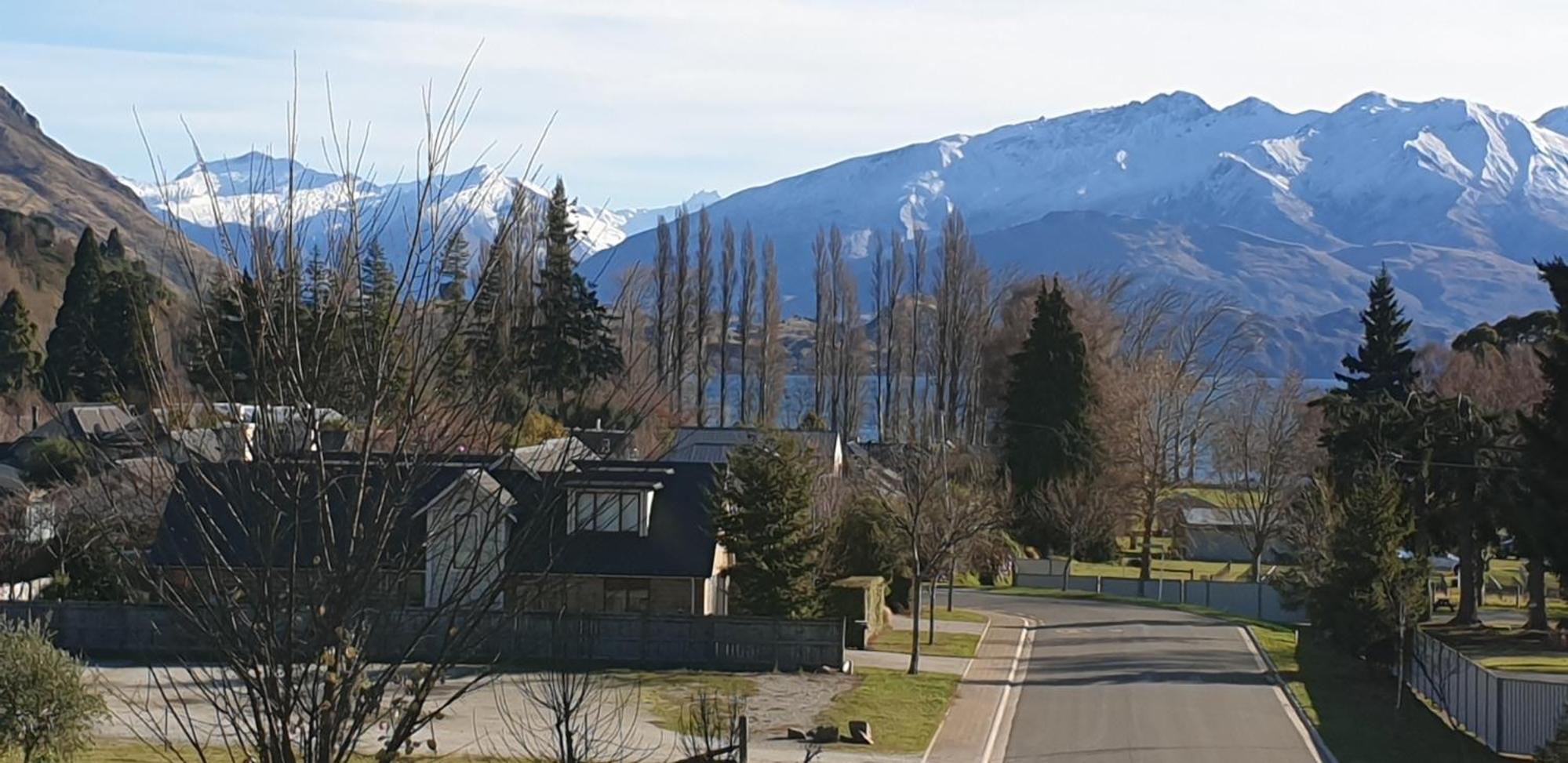 Meadowstone Villa | Cosy with Gas Fireplace & BBQ view 2