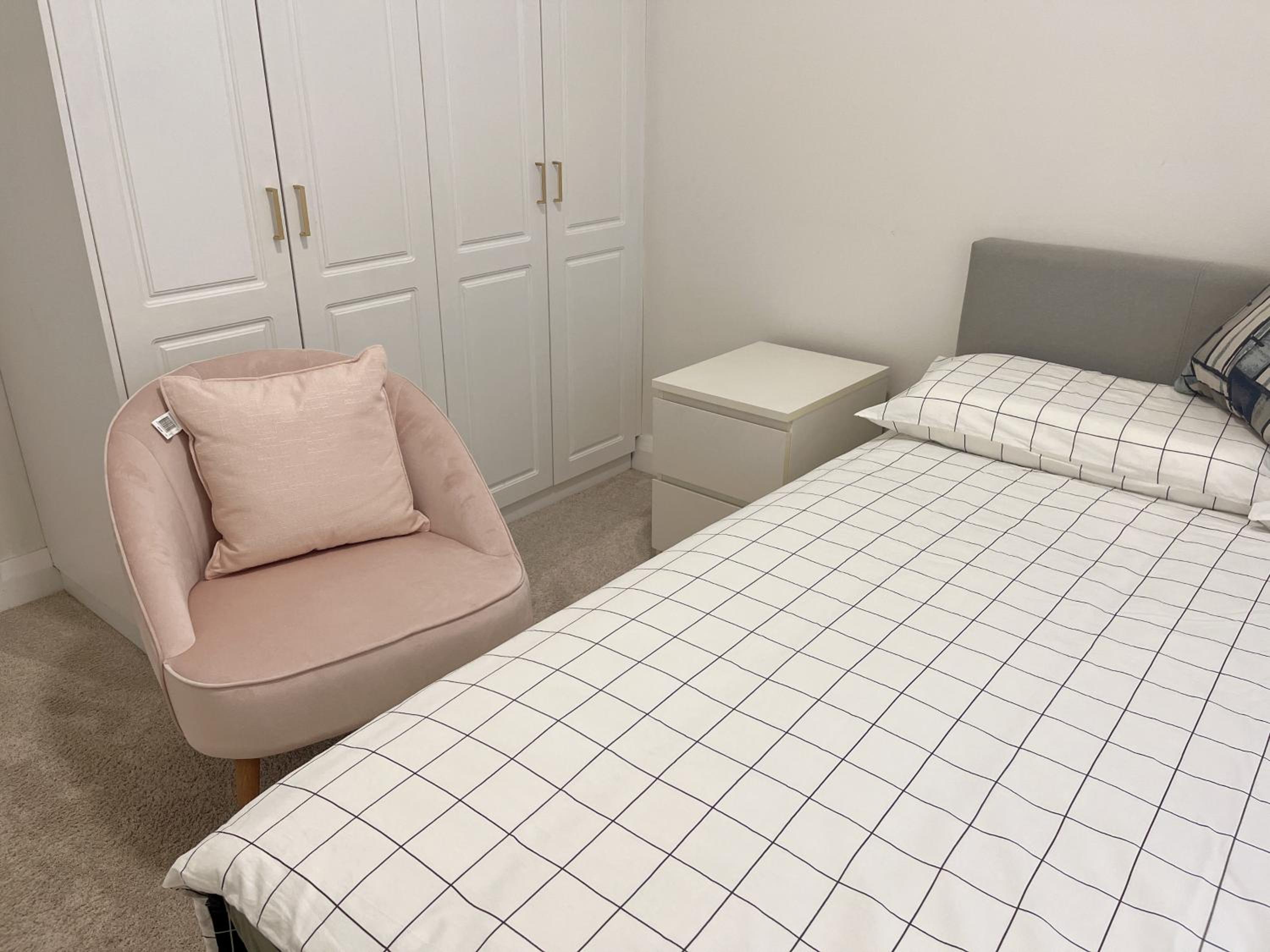 Small Room B of South Bay Beach and AirPort