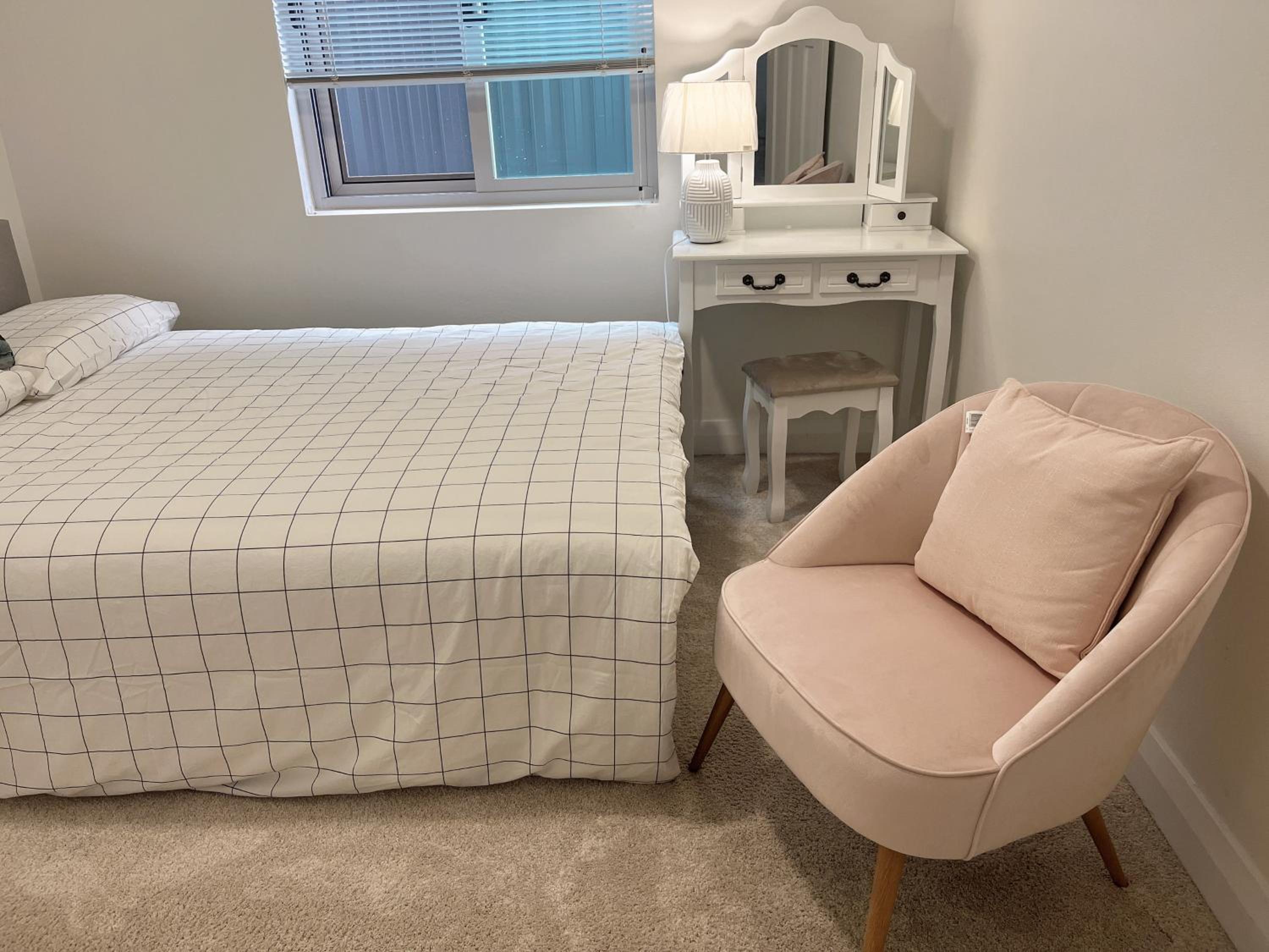 Small Room B of South Bay Beach and AirPort