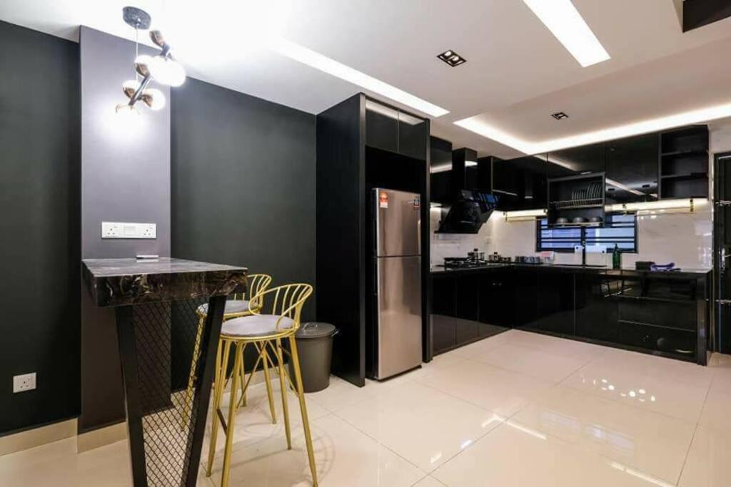 JOVIAL PREMIUM DREAMHOUSE 4ROOM 8PAX@NEAR ICONCITY photo 3