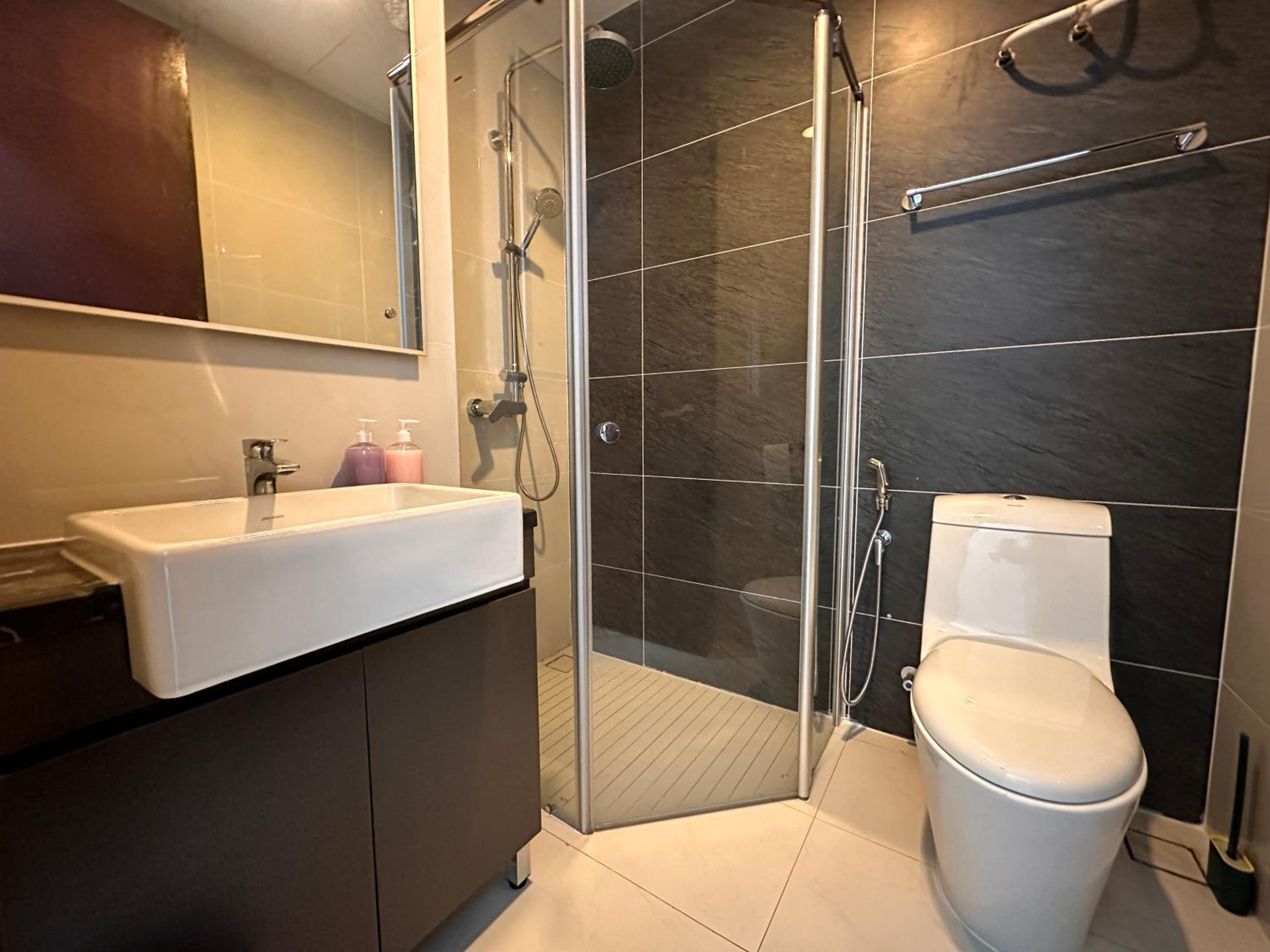 Amazing Seaview 3BR Country Garden Royal Strand By Hauzcinta