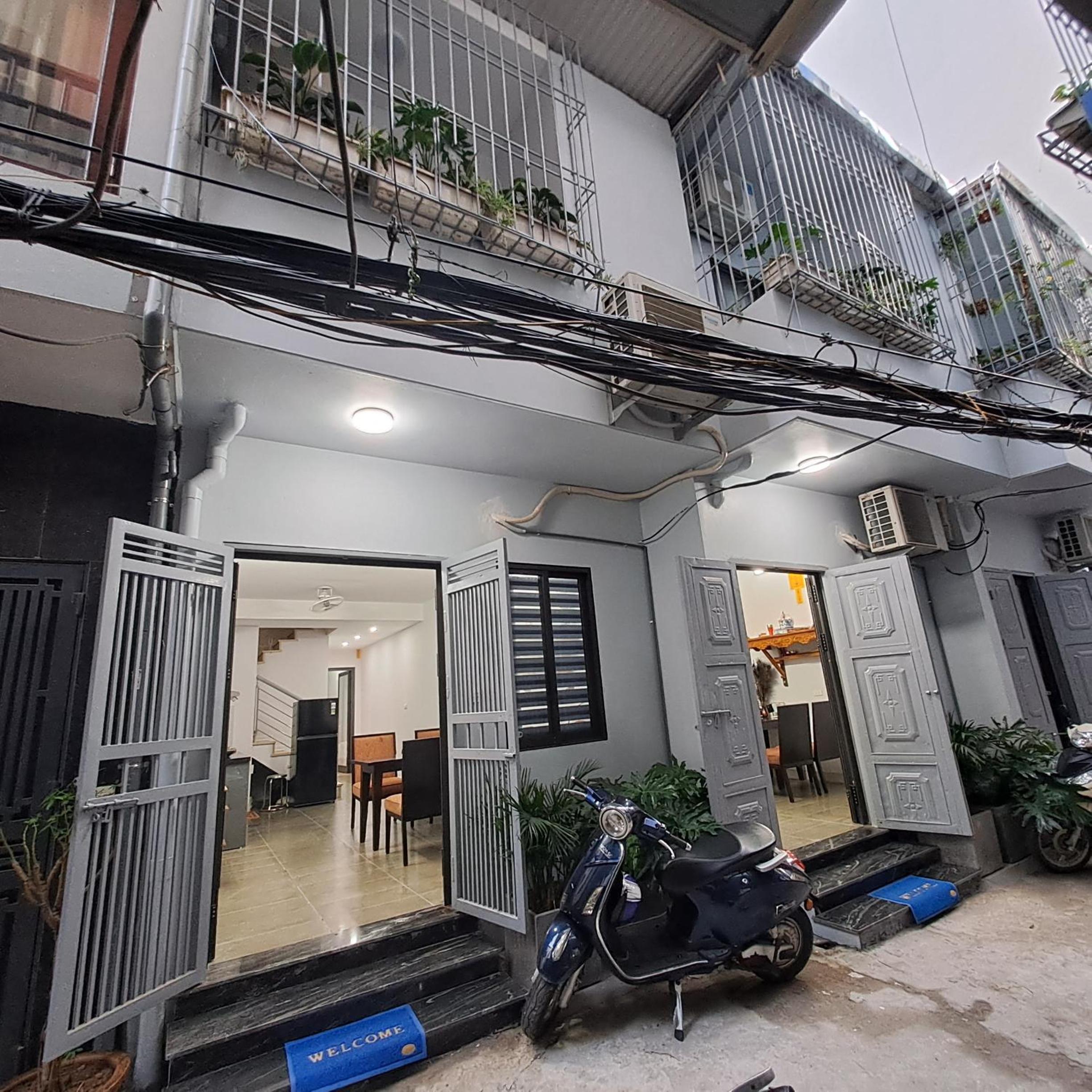 Blue homestay not is Blue Home