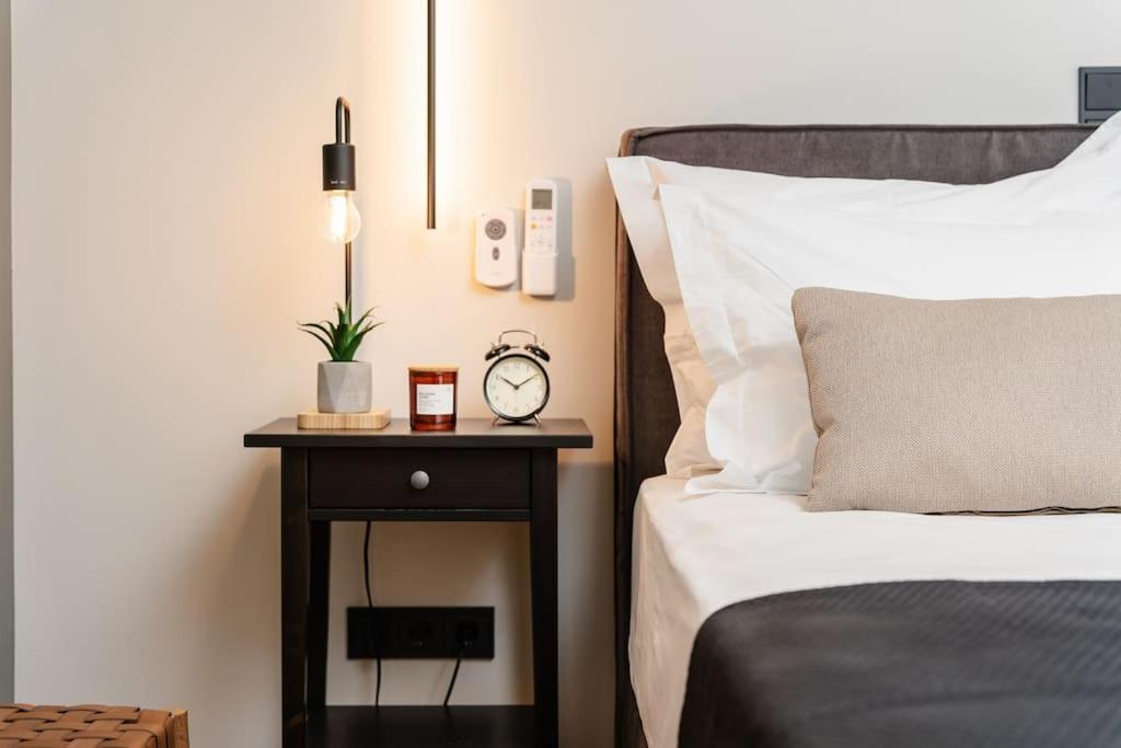 Stylish 1BD Apt in Elliniko
