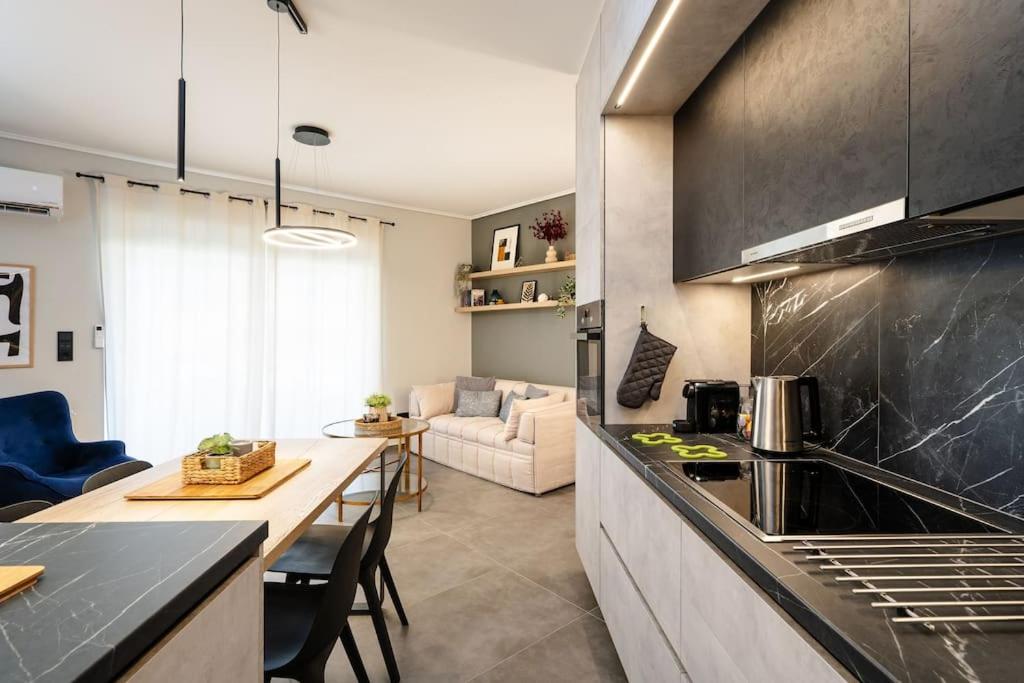 Stylish 1BD Apt in Elliniko