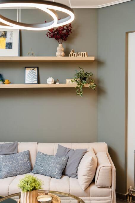 Stylish 1BD Apt in Elliniko