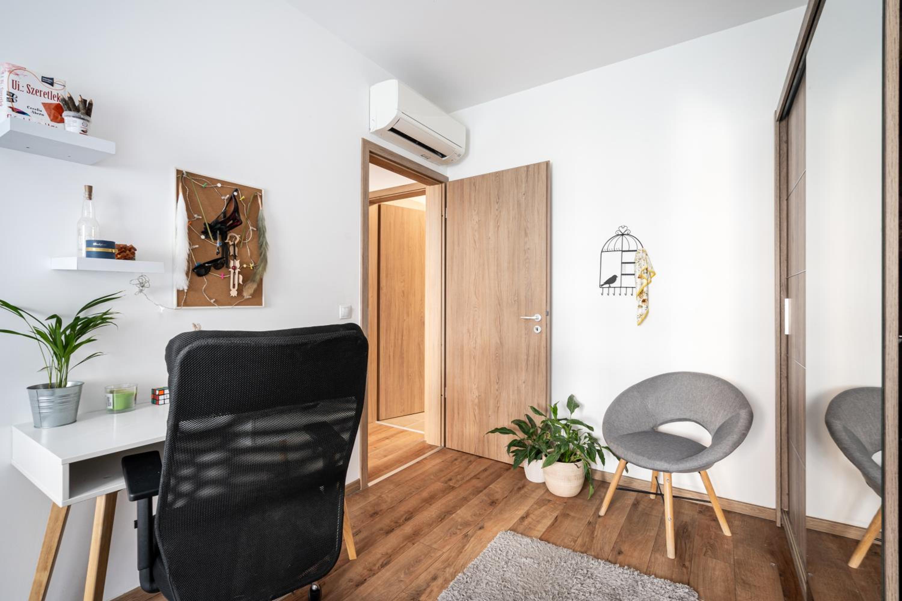 Russet Lodge Apartment view 4