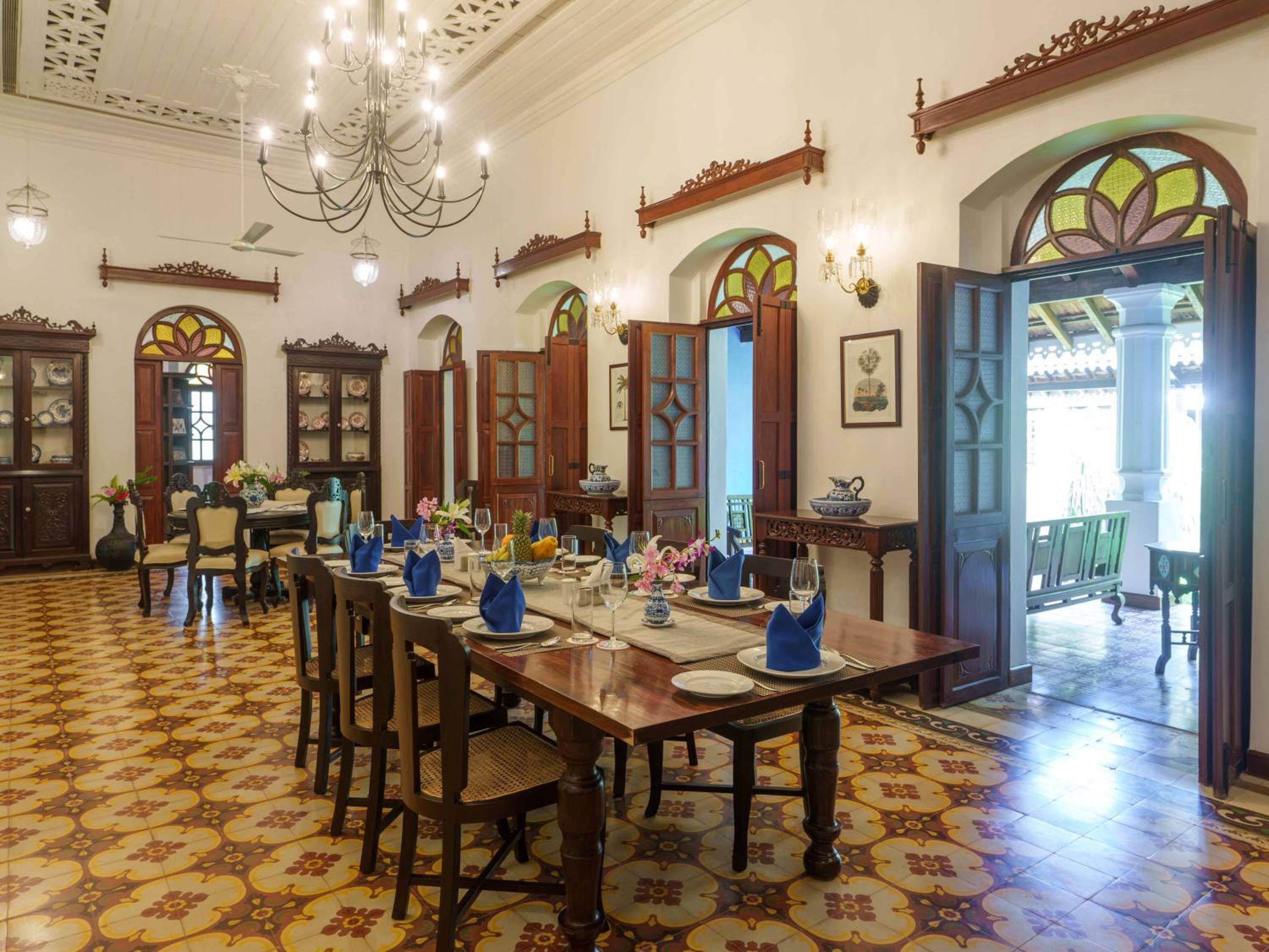 dining