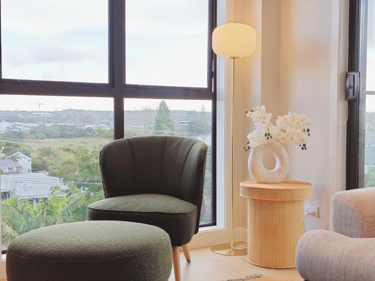 Takapuna Brand new 3 Bedrooms view 5