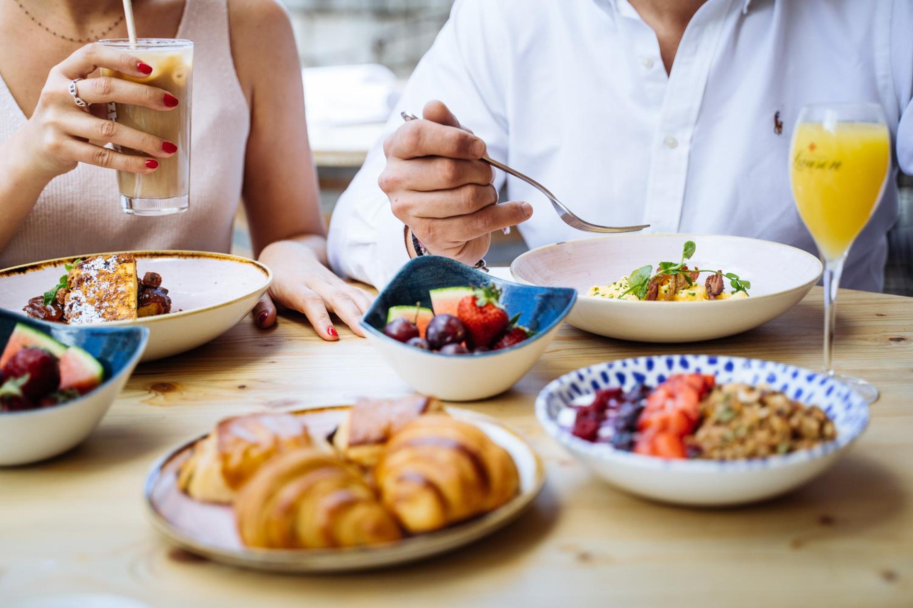 breakfast buffet