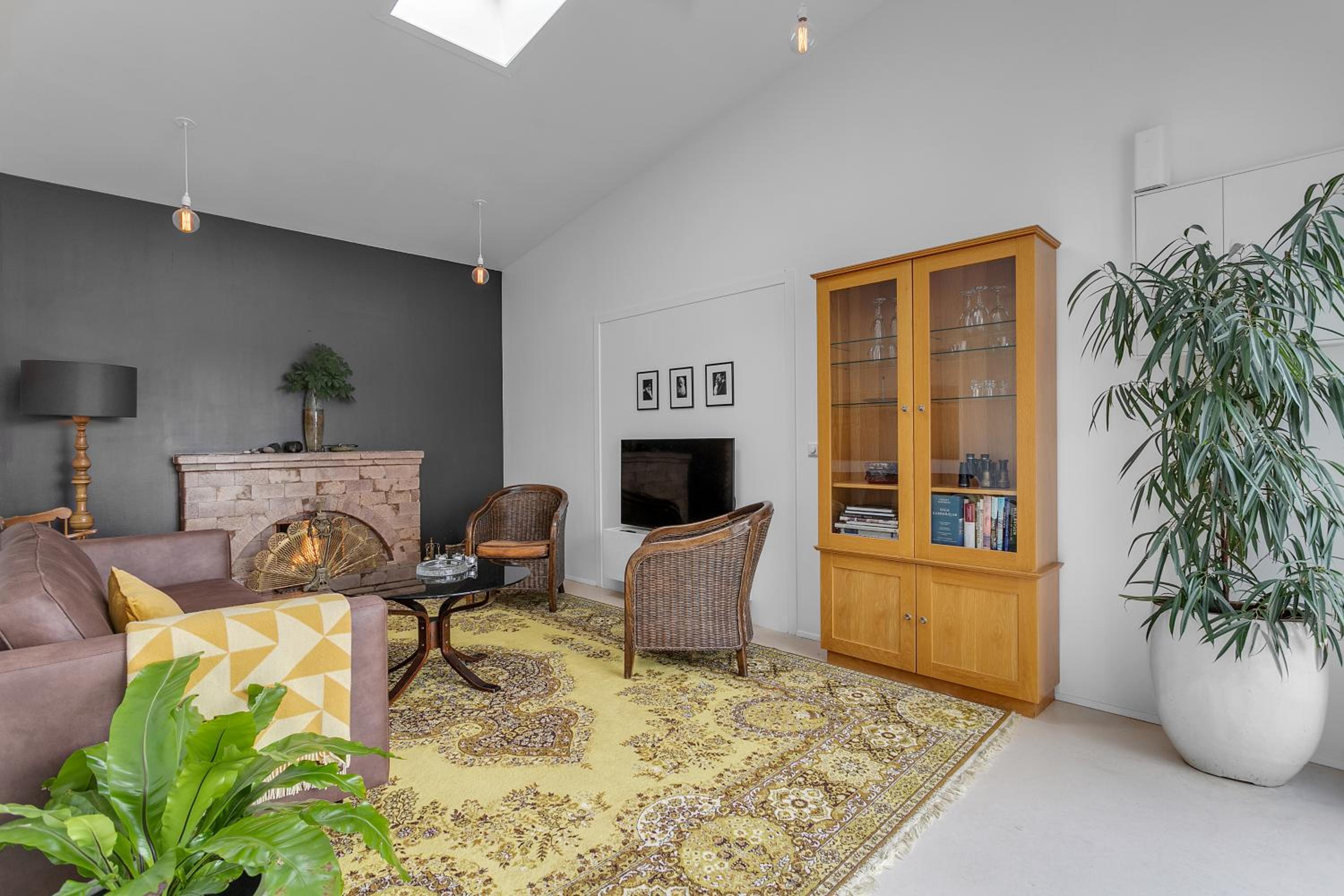 Eyvindarholt Guesthouse