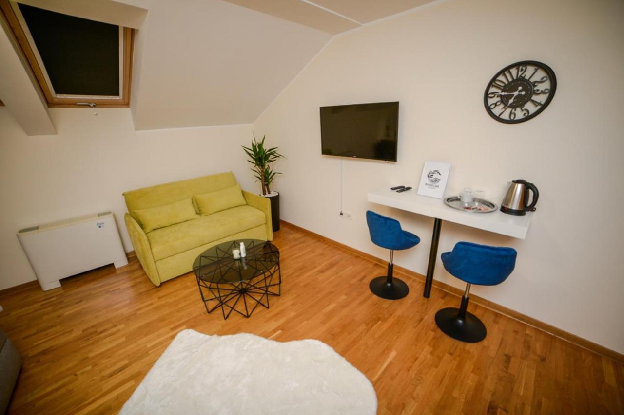 Mini Hotel RiverLux Apartments