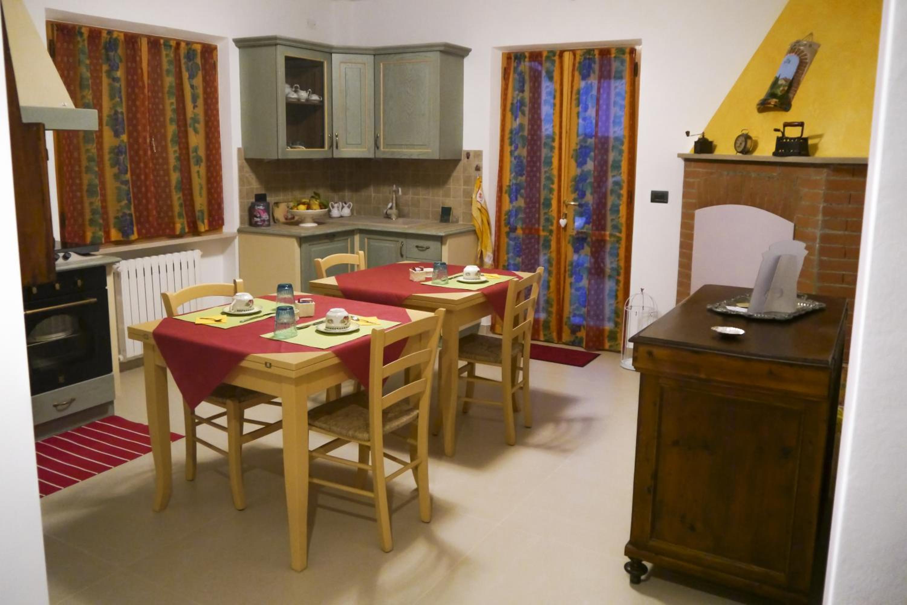 B&B Le Dive en Ostra — kitchen