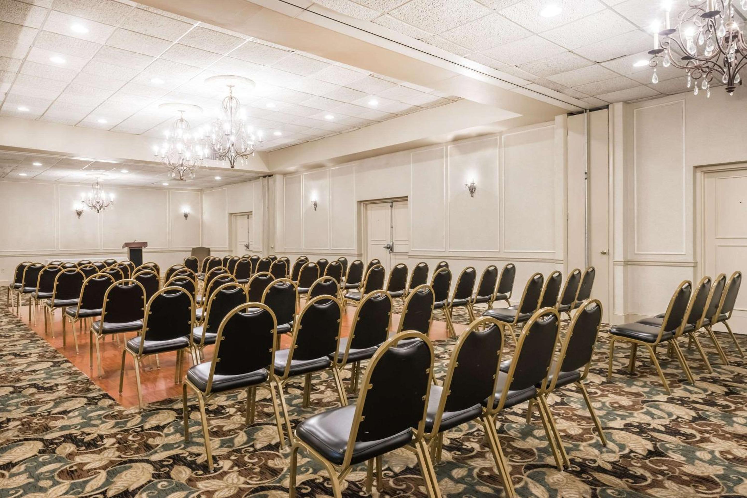 Hanover Vacations - Clarion Hotel BWI Airport Arundel Mills - Property Image 33