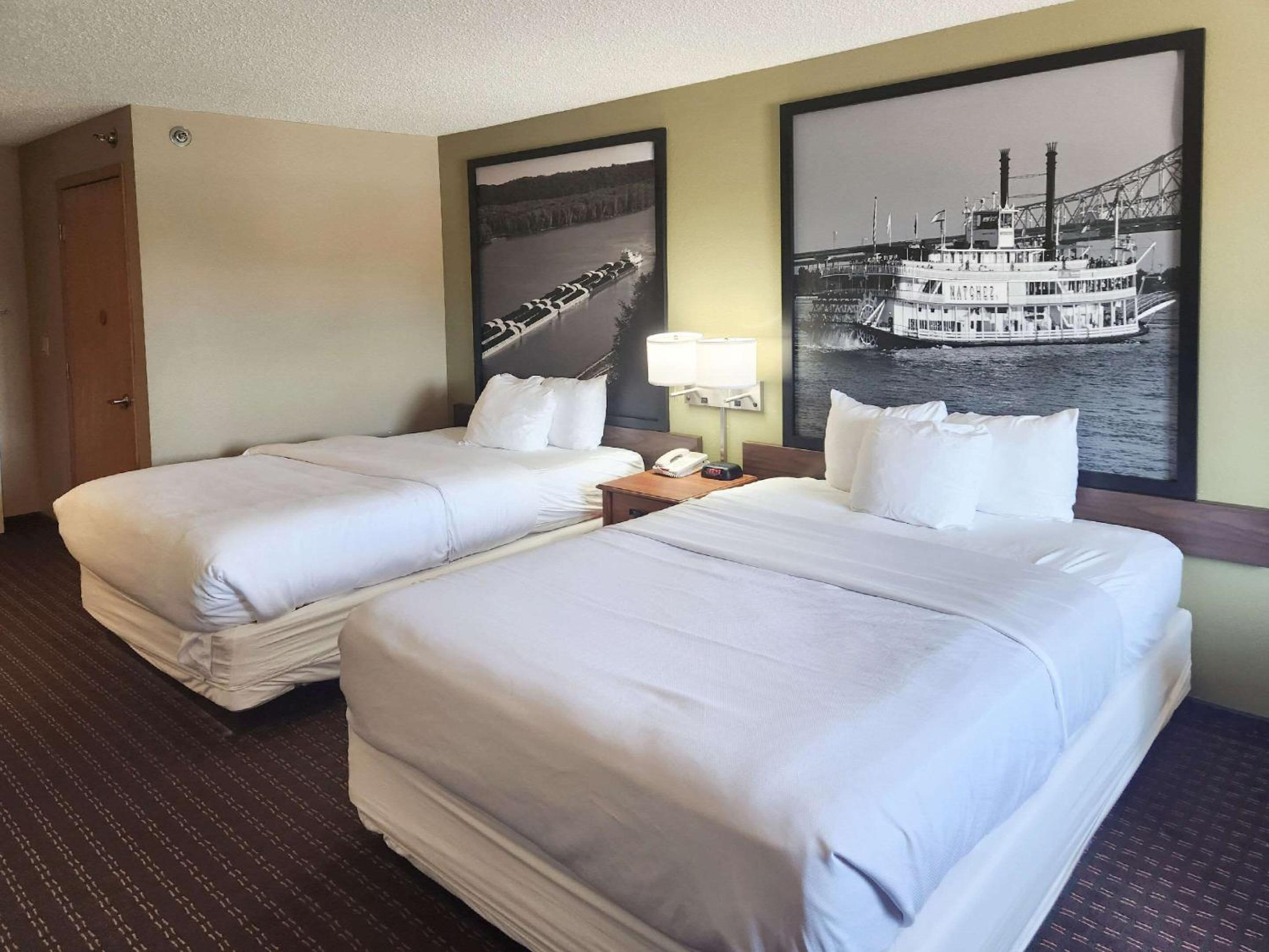 MainStay Suites LeClaire - Quad Cities view 2