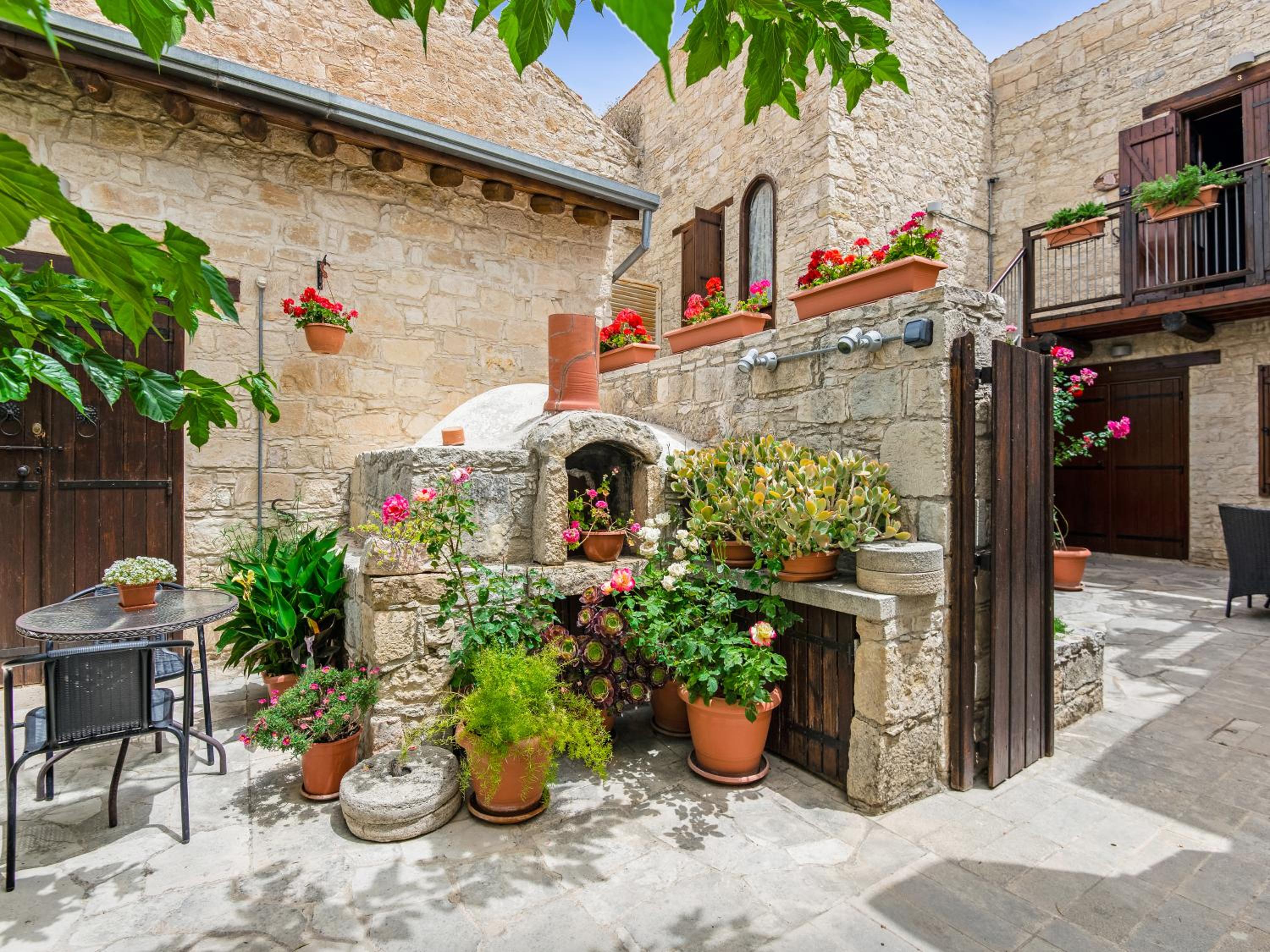 Arsorama Village Homes
