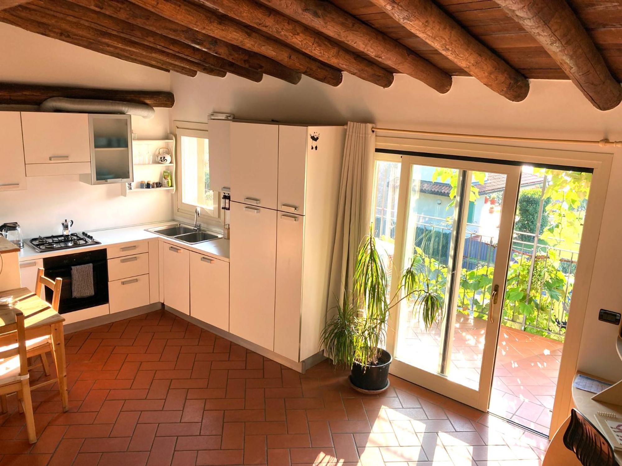 Island Sunset House en Sulzano — kitchen