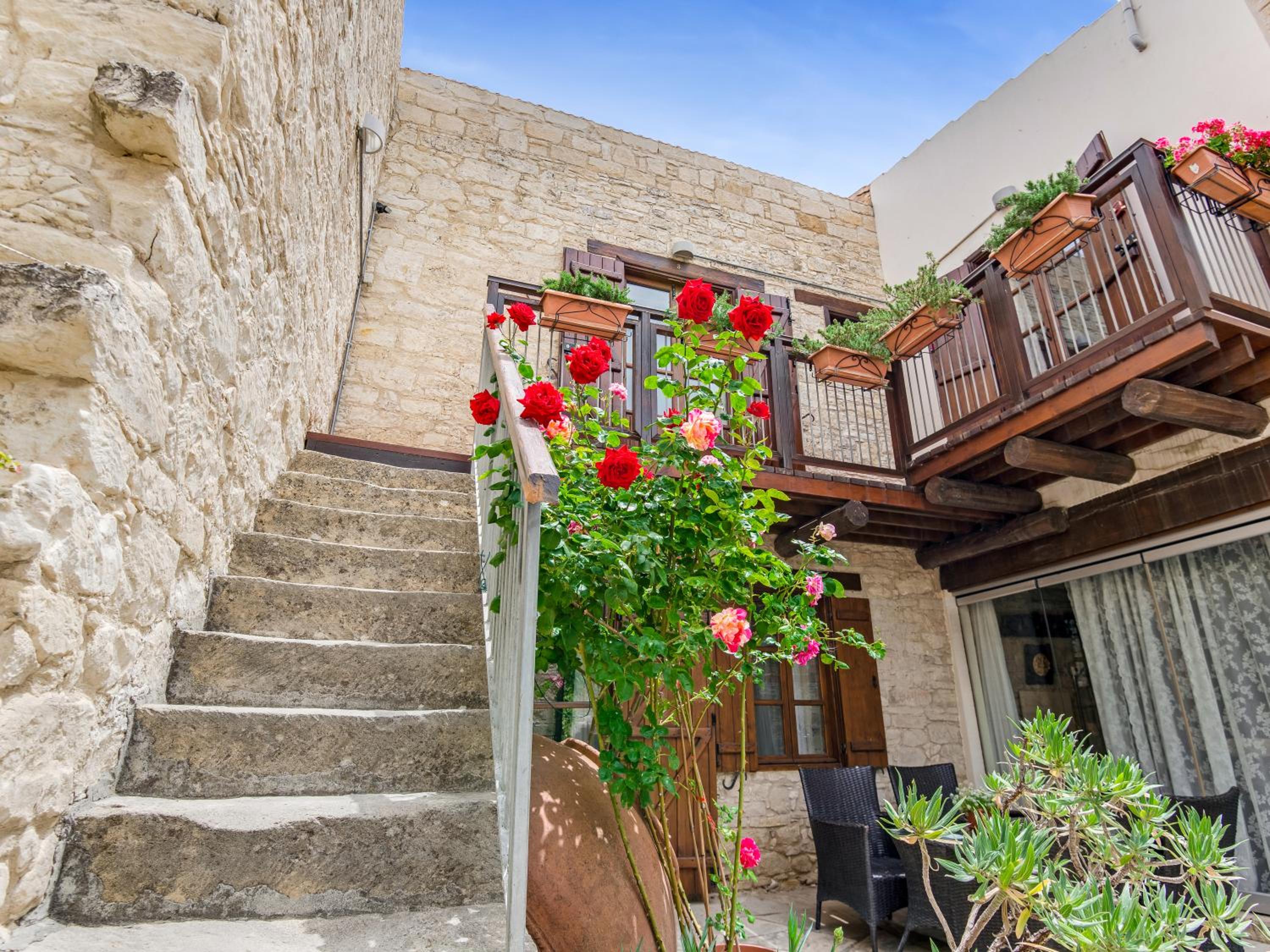Arsorama Village Homes
