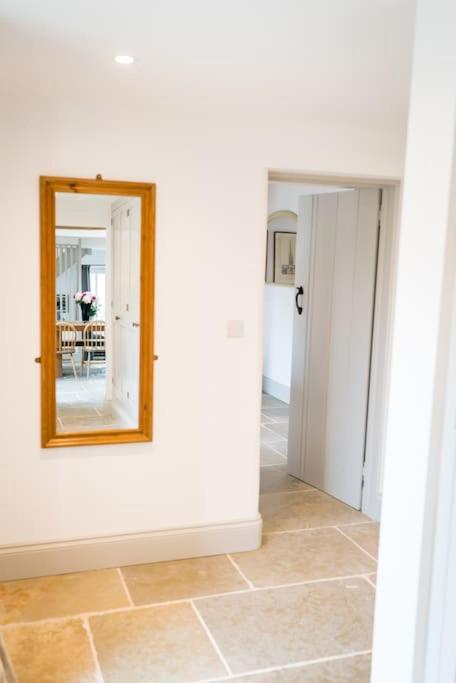 Hilltop Farm - Big Barn Luxury accommodation.
