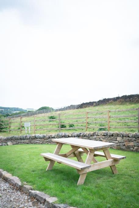 Hilltop Farm - Big Barn Luxury accommodation.