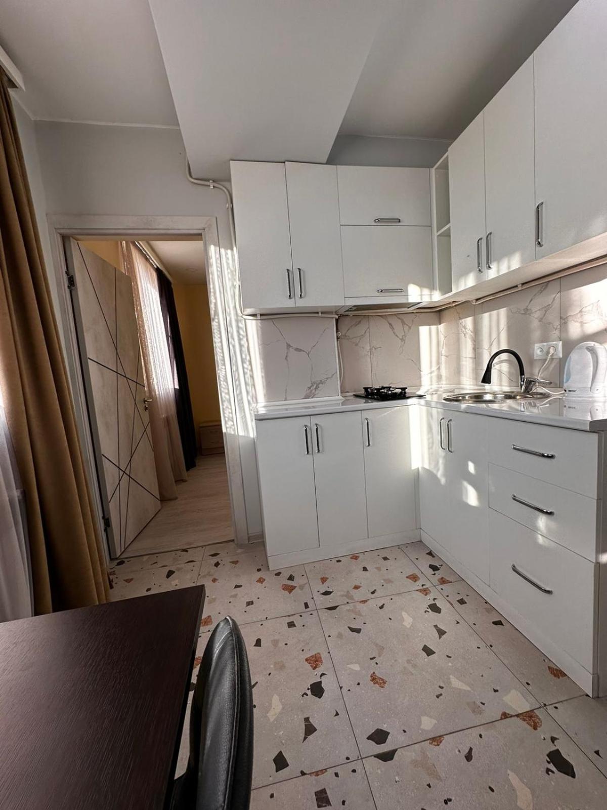 Avchieva's apartment on Karapet Ulnetsi street